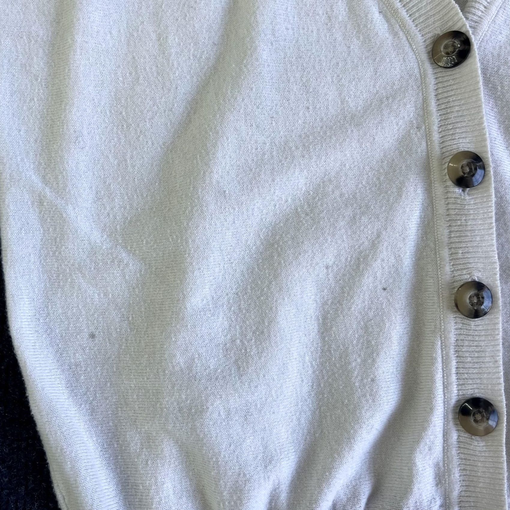 Abercrombie & Fitch Abercrombie & Fitch Cardigan Womens Medium White Button Front Knit V-Neck 3/4 Sleeve Sweater Size M / US 6-8 / IT 42-44 - 5 Thumbnail