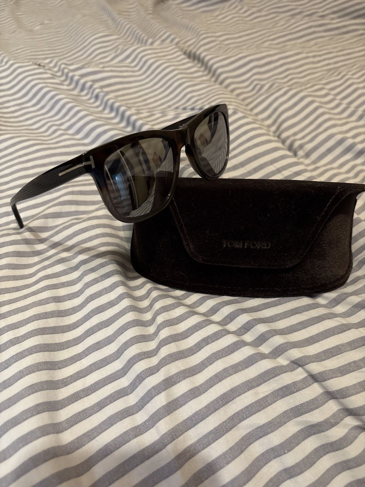Tom Ford Tom Ford Leo TF336 55C Sunglasses Size ONE SIZE - 4 Thumbnail