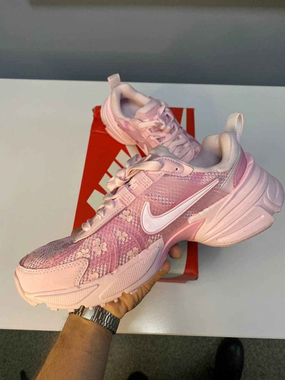 Nike Nike V2K Run Pink Foam/Arctic Pink Size US 6.5 / IT 36.5 - 2 Thumbnail