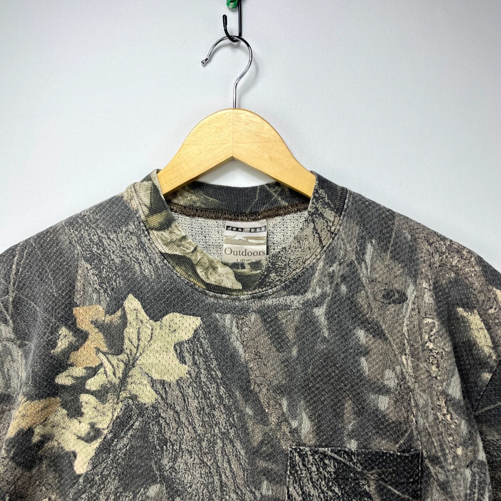 Realtree VINTAGE Realtree Camo T-Shirt L 90s Green Mens Size US L / EU 52-54 / 3 - 3 Thumbnail