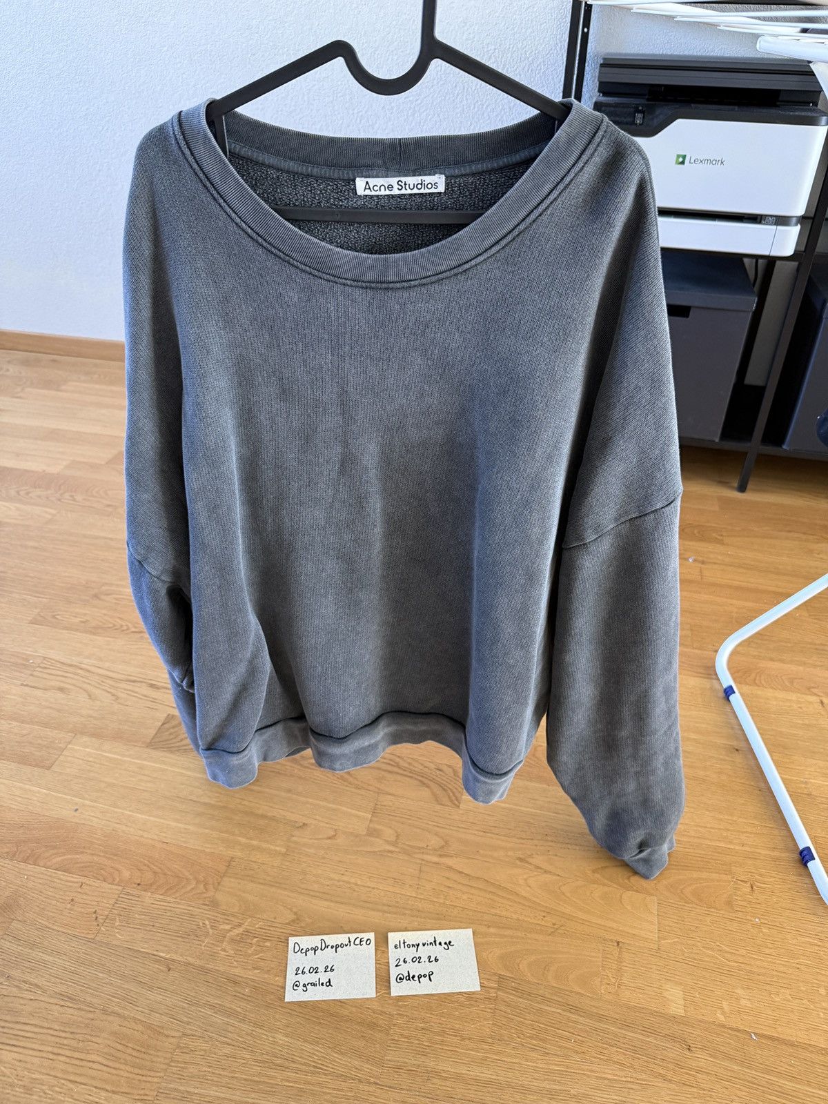 Acne Studios Acne Studios Crop Sweatshirt Sweater Hoodie Grey Gray Size US L / EU 52-54 / 3 - 1 Thumbnail