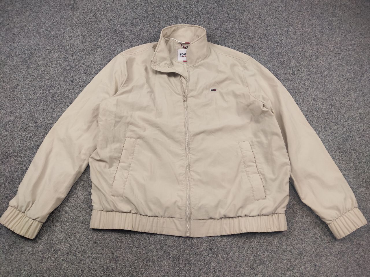 Tommy Hilfiger Tommy Hilfiger essential casual bomber Beige Zip Jacket Size US XL / EU 56 / 4 - 4 Thumbnail