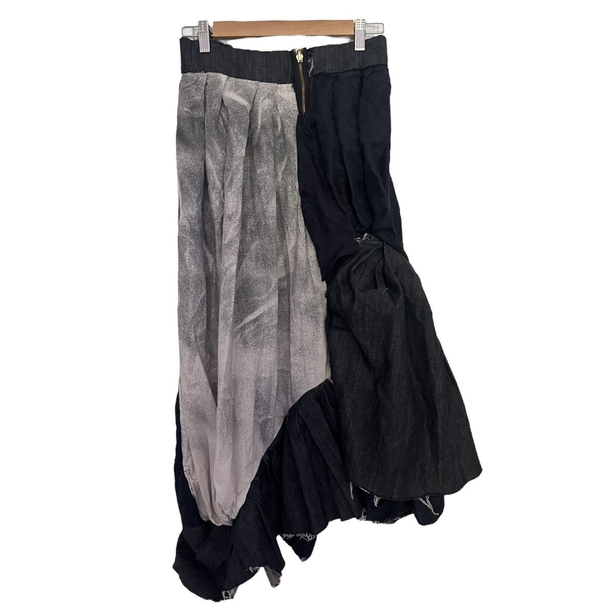 Designer Uuuuance forest lawn asymmetrical skirt Size 30" / US 8 / IT 44 - 1 Thumbnail