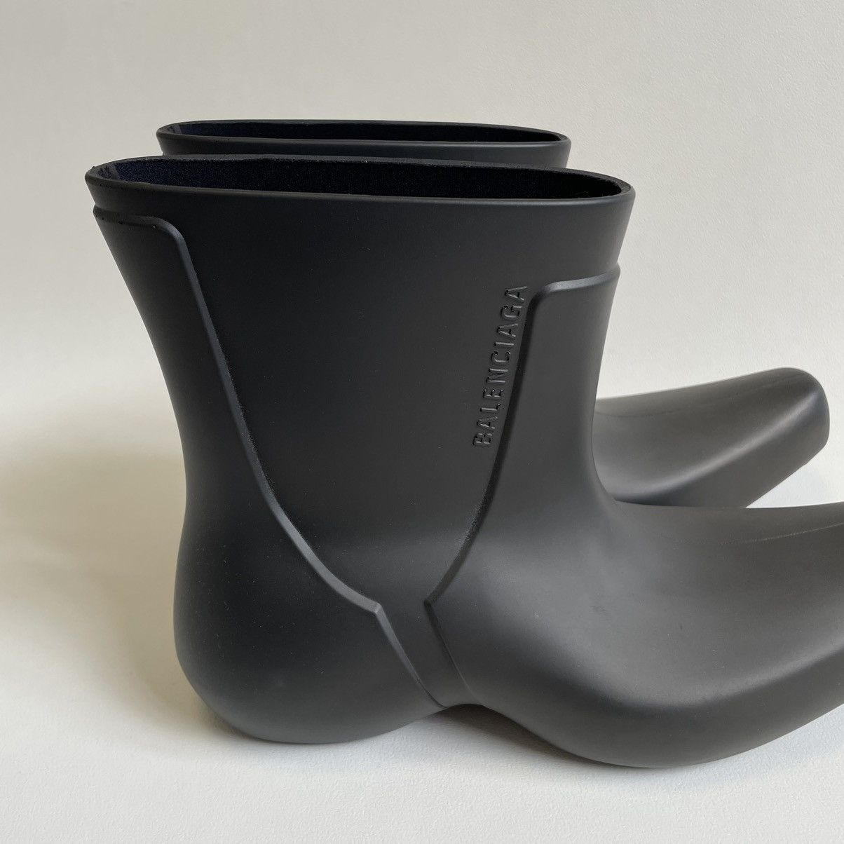 Balenciaga Black Rubber ‘Excavator’ Boots Size US 9 / EU 42 - 10 Thumbnail