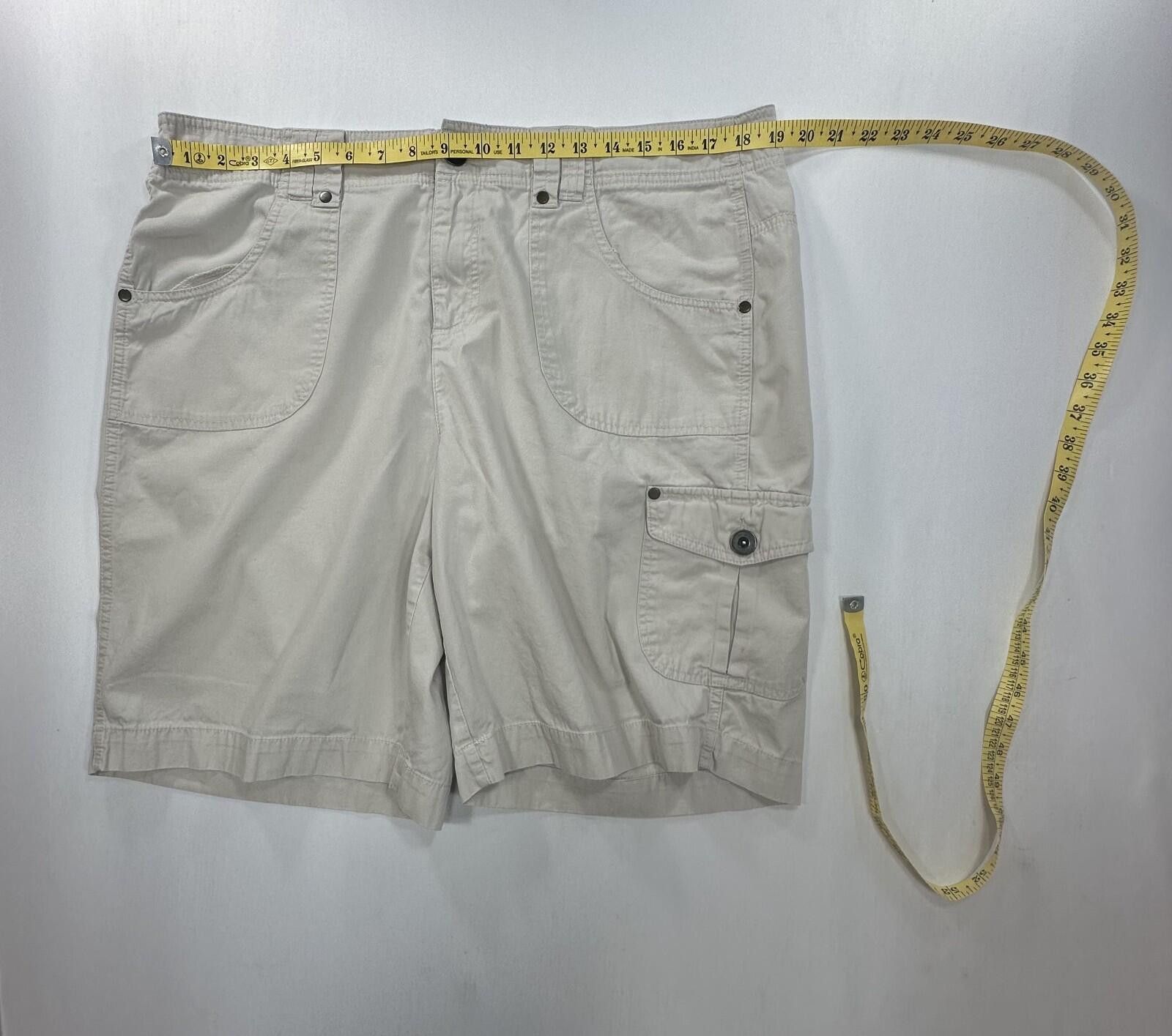Other CJ Banks Flat Front Cargo Pocket Chino Shorts Beige Women 38 Size US 38 / EU 54 - 3 Thumbnail