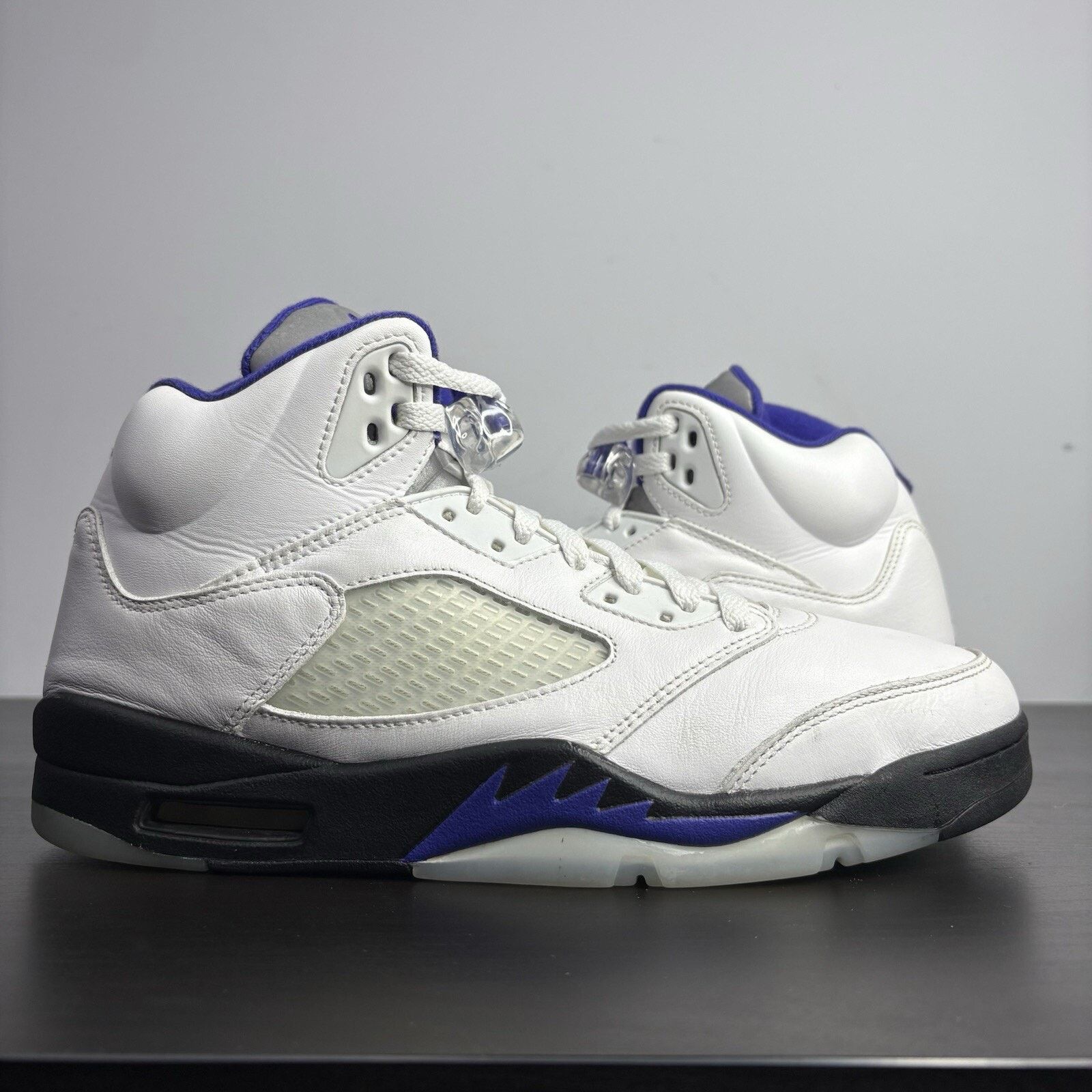 Nike Size 10.5 - Jordan 5 Concord 2022 Size US 10.5 / EU 43-44 - 1 Thumbnail