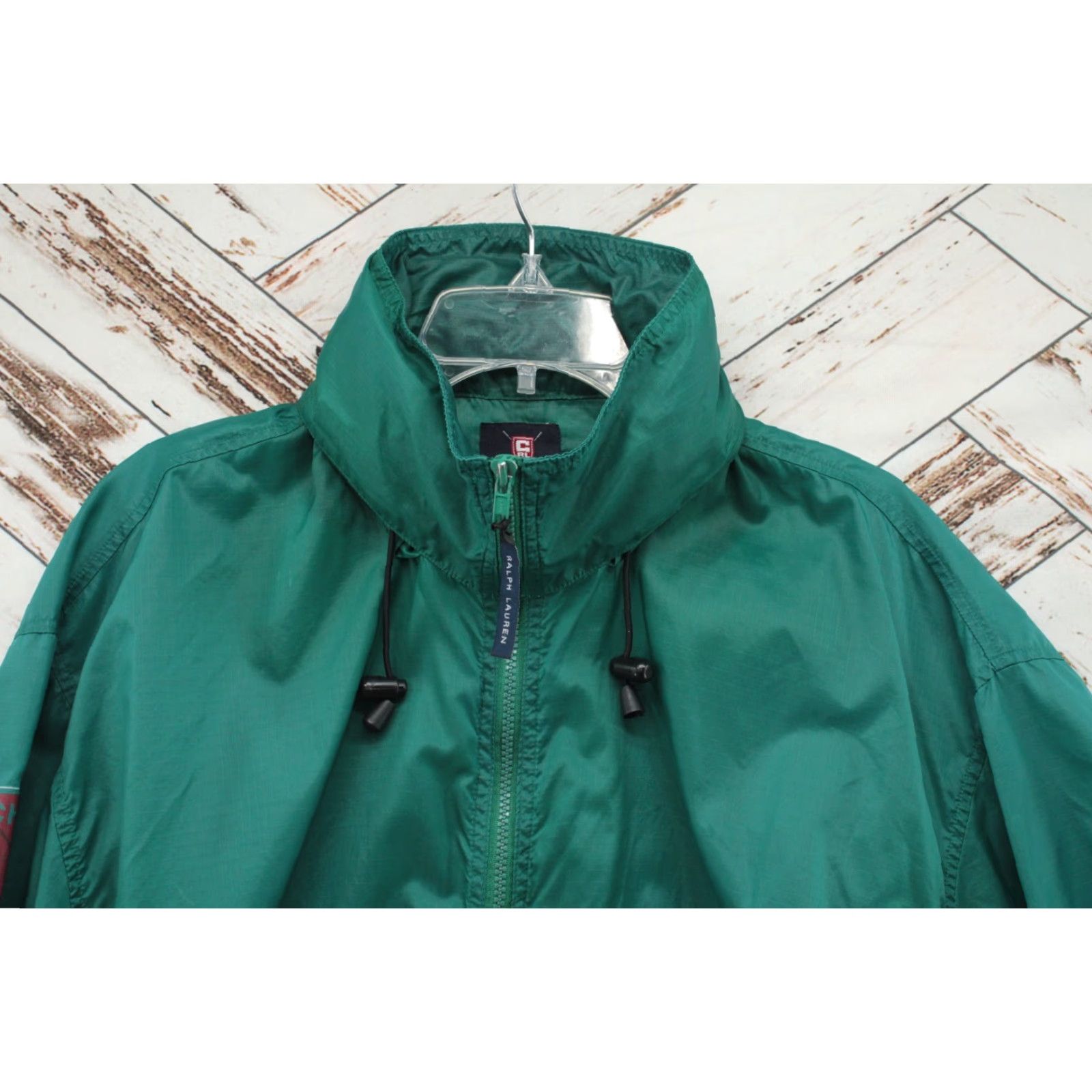Ralph Lauren VINTAGE Ralph Lauren Chaps Golf Hooded Windbreaker Jacket Mens Large Green Full Zip Preppy Size US L / EU 52-54 / 3 - 2 Thumbnail