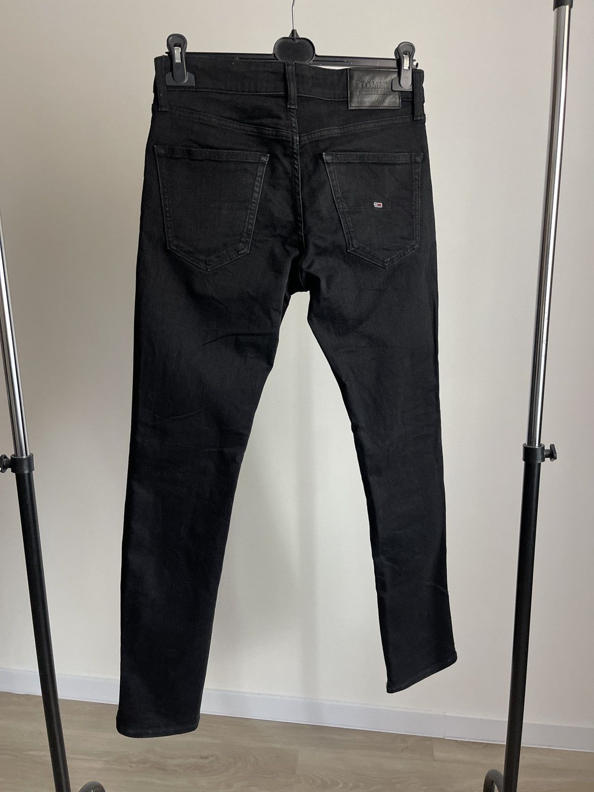 Tommy Hilfiger Tommy Jeans Scanton Slim Black Denim - W30 L32 Size US 30 / EU 46 - 5 Thumbnail