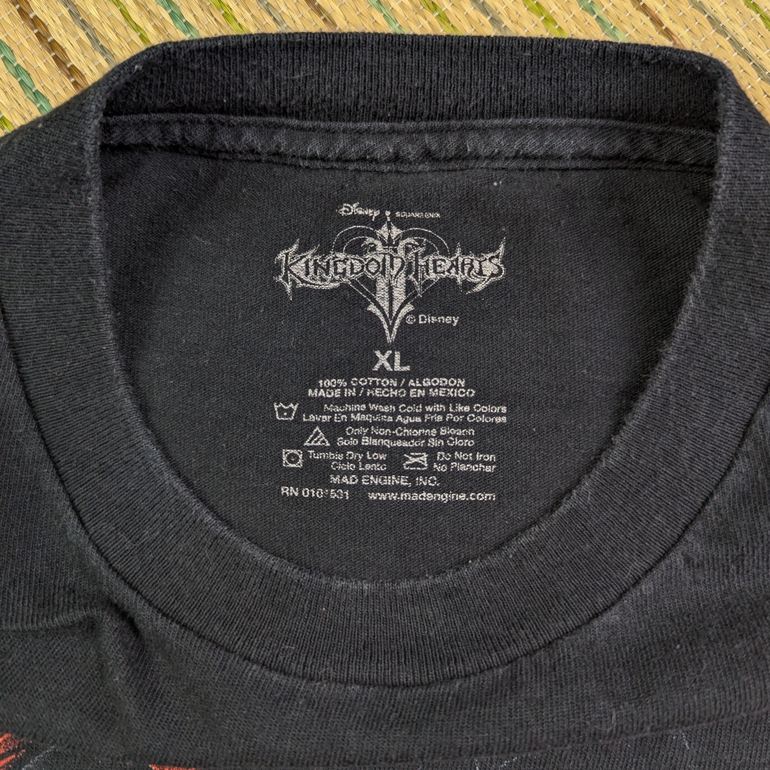 Disney RARE KINGDOM HEARTS DISNEY PLAYSTATION GAME T SHIRT Size US XL / EU 56 / 4 - 3 Thumbnail