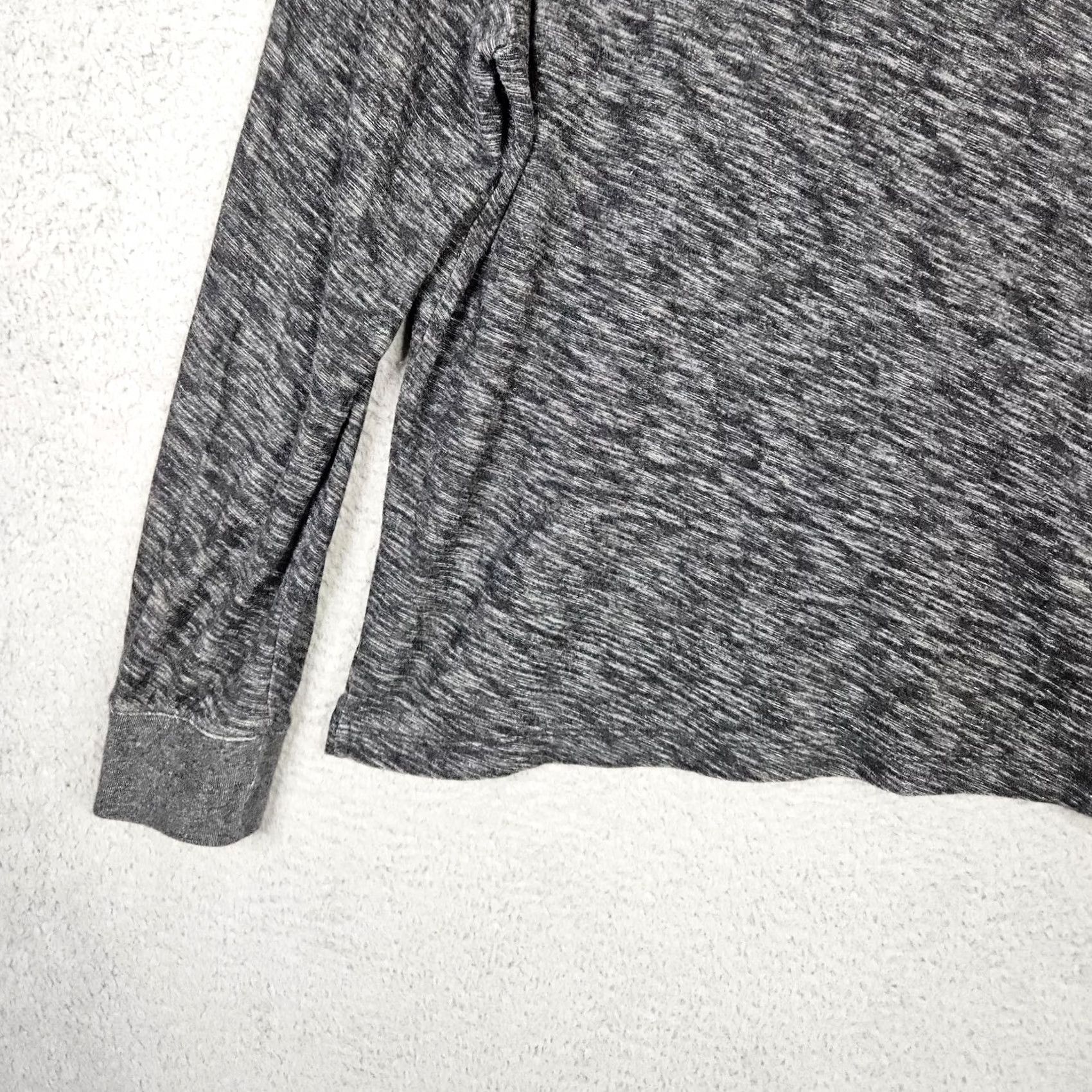UNTUCKit UNTUCKit Men's T-Shirt Long Sleeve Black 100% Cotton Crew Neck Size L Regular Shirt Mens Size US L / EU 52-54 / 3 - 4 Thumbnail