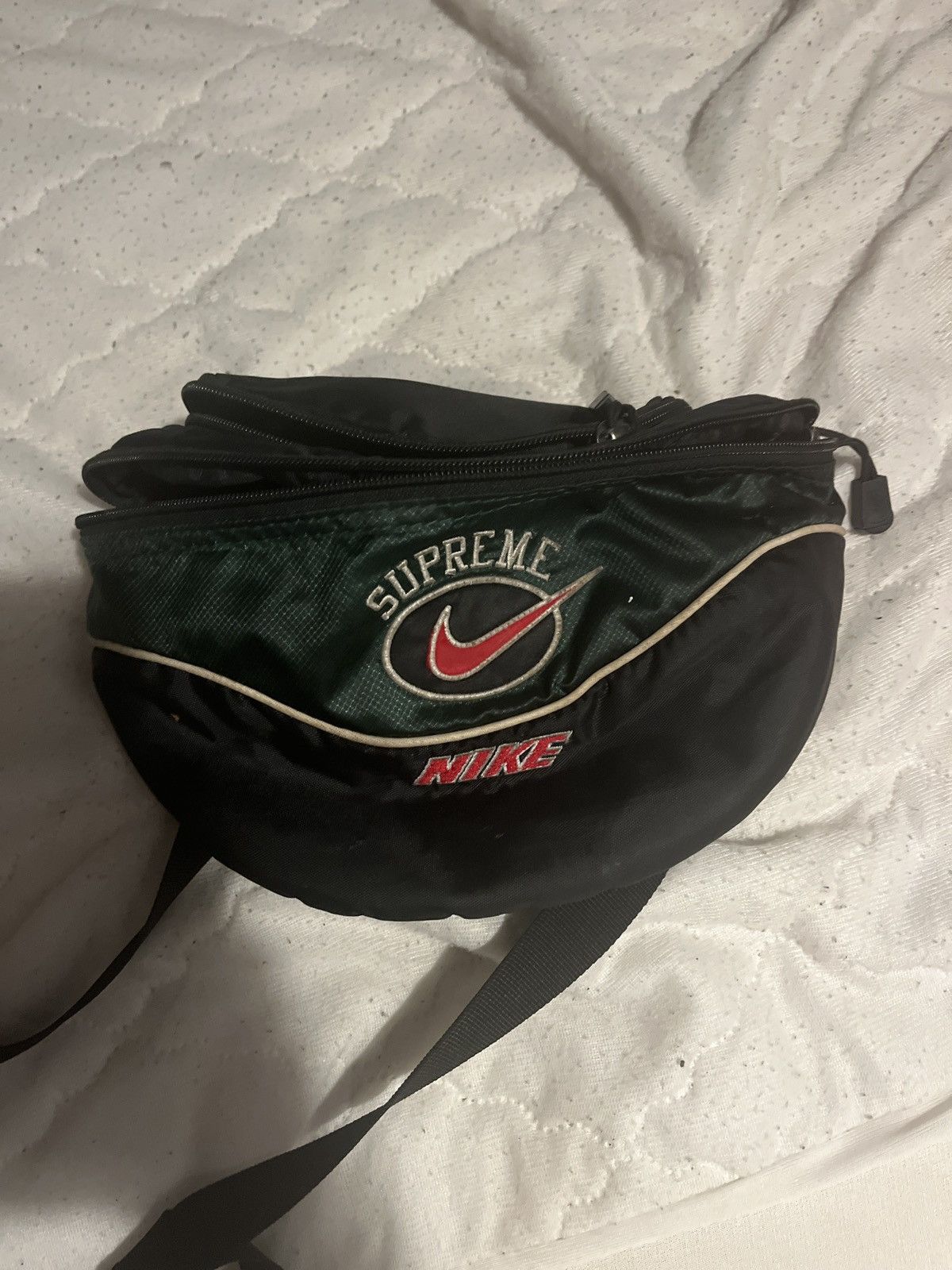 Supreme x nike sidebag