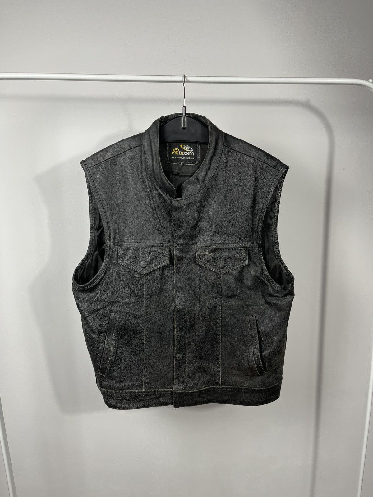 Leather Black Leather Biker Vest Snap Front Sleeveless Mens XL Size US XL / EU 56 / 4 - 1 Thumbnail