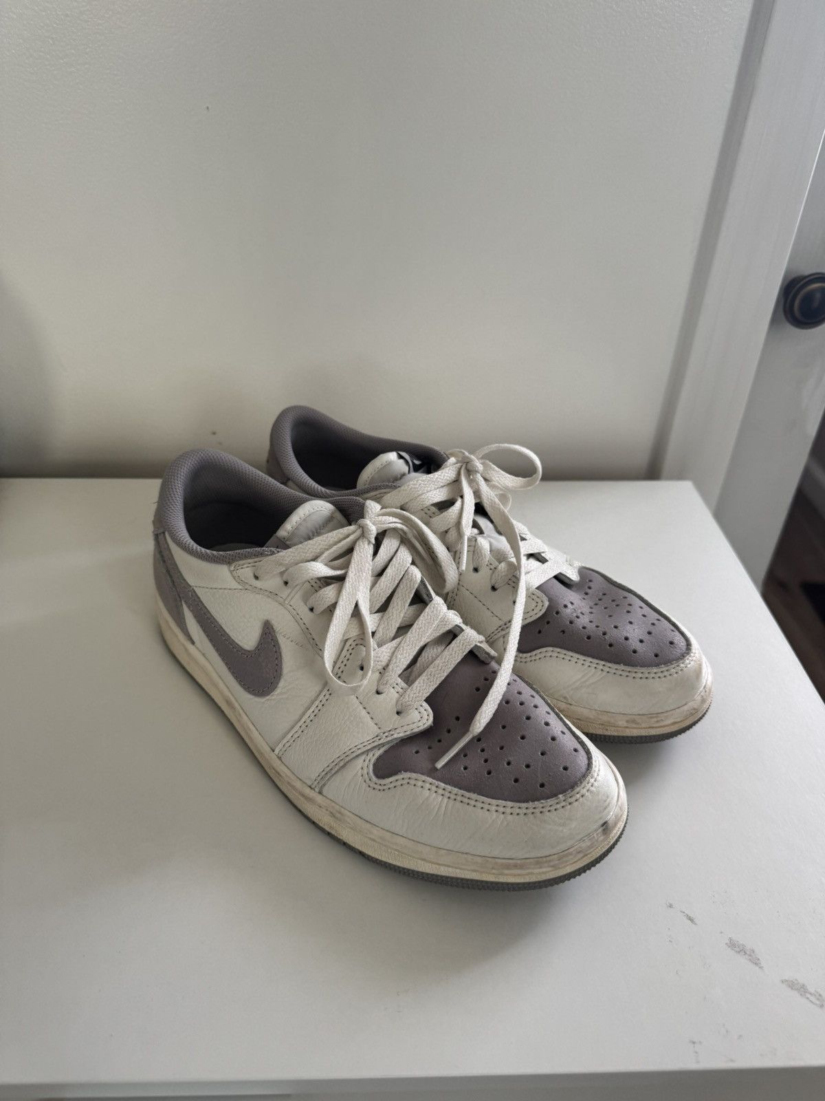 Jordan 1 Lo Atmosphere Grey