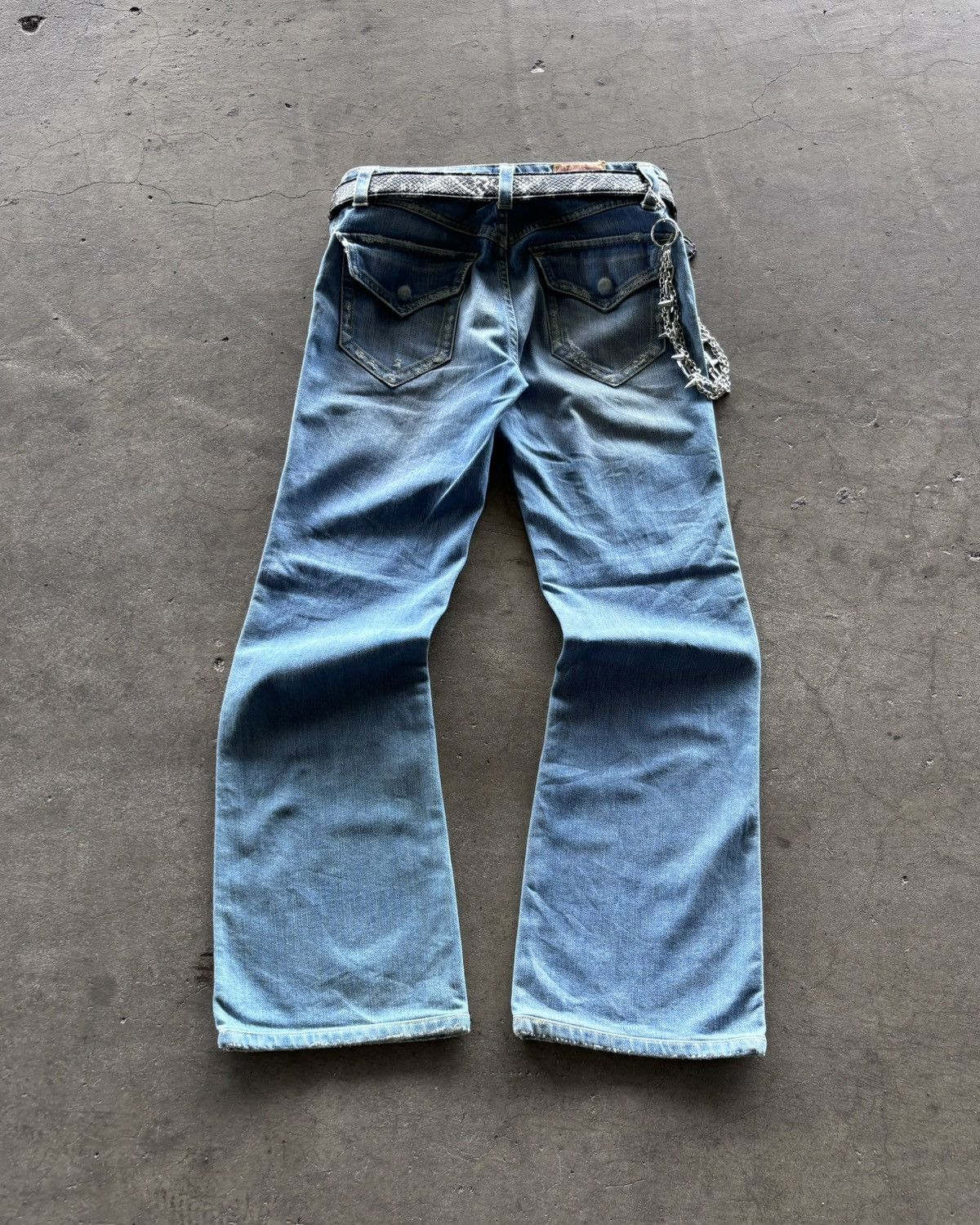 Blue Blue Japan × Japanese Brand Blue Blue Japan Flared Denim Jeans Size US 29 - 7 Thumbnail