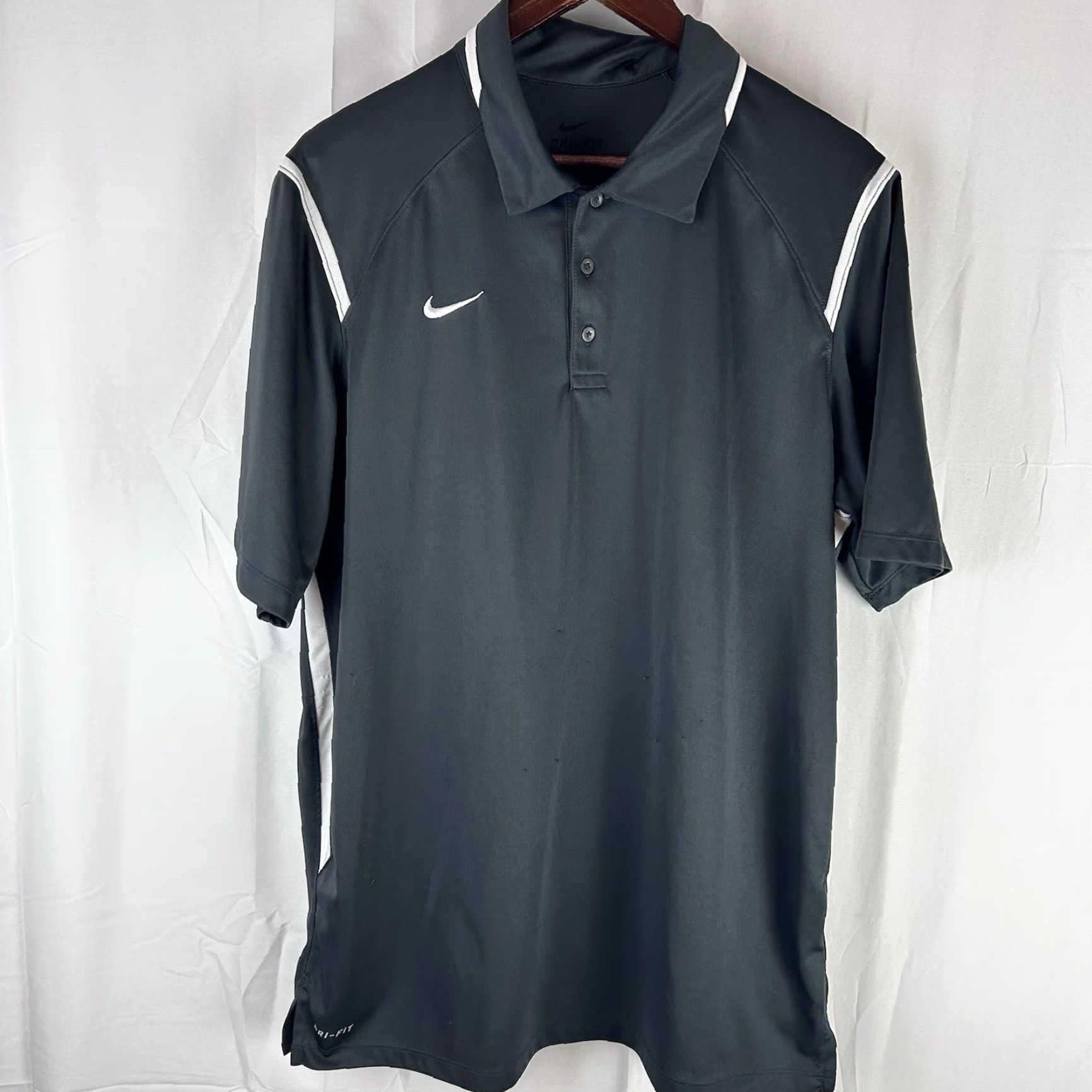 Nike Nike Golf Polo Shirt Mens L Gray White Swoosh 658085-061 Dri-Fit Team Gameday Training Short Sleeve Regular Shirt Polo Size US L / EU 52-54 / 3 - 2 Thumbnail