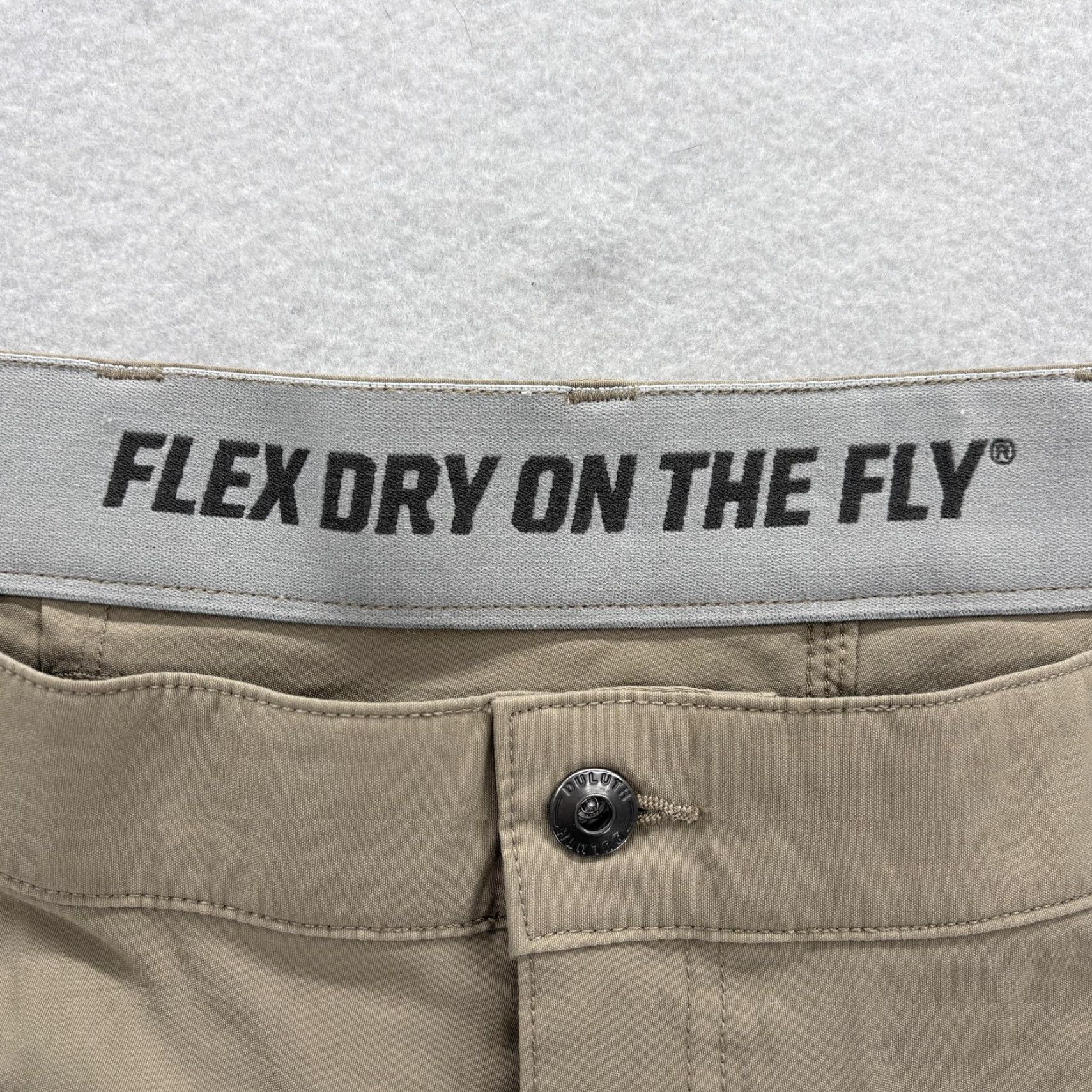 Duluth Trading Company Duluth Flex Dry on the Fly Relaxed Fit Cargo Pants Mens 46x26 Beige Stretch Work Size US 30 / EU 46 - 4 Thumbnail