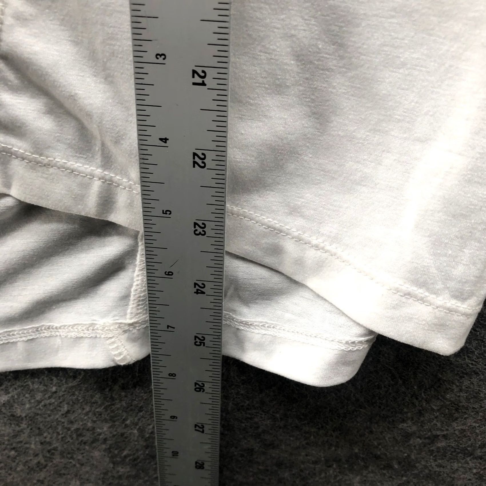 Lou & Grey Lou & Grey Shirt Womens S White Oversized Short Sleeve Crewneck Active Crew Size S / US 4 / IT 40 - 8 Thumbnail
