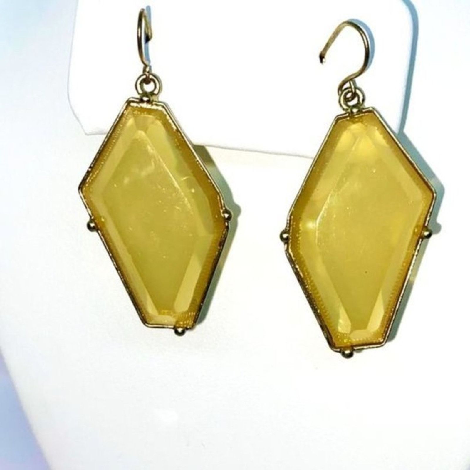 Handmade Yellow Stone Gold-Tone Hardware Dangle Earrings Size ONE SIZE - 1 Thumbnail