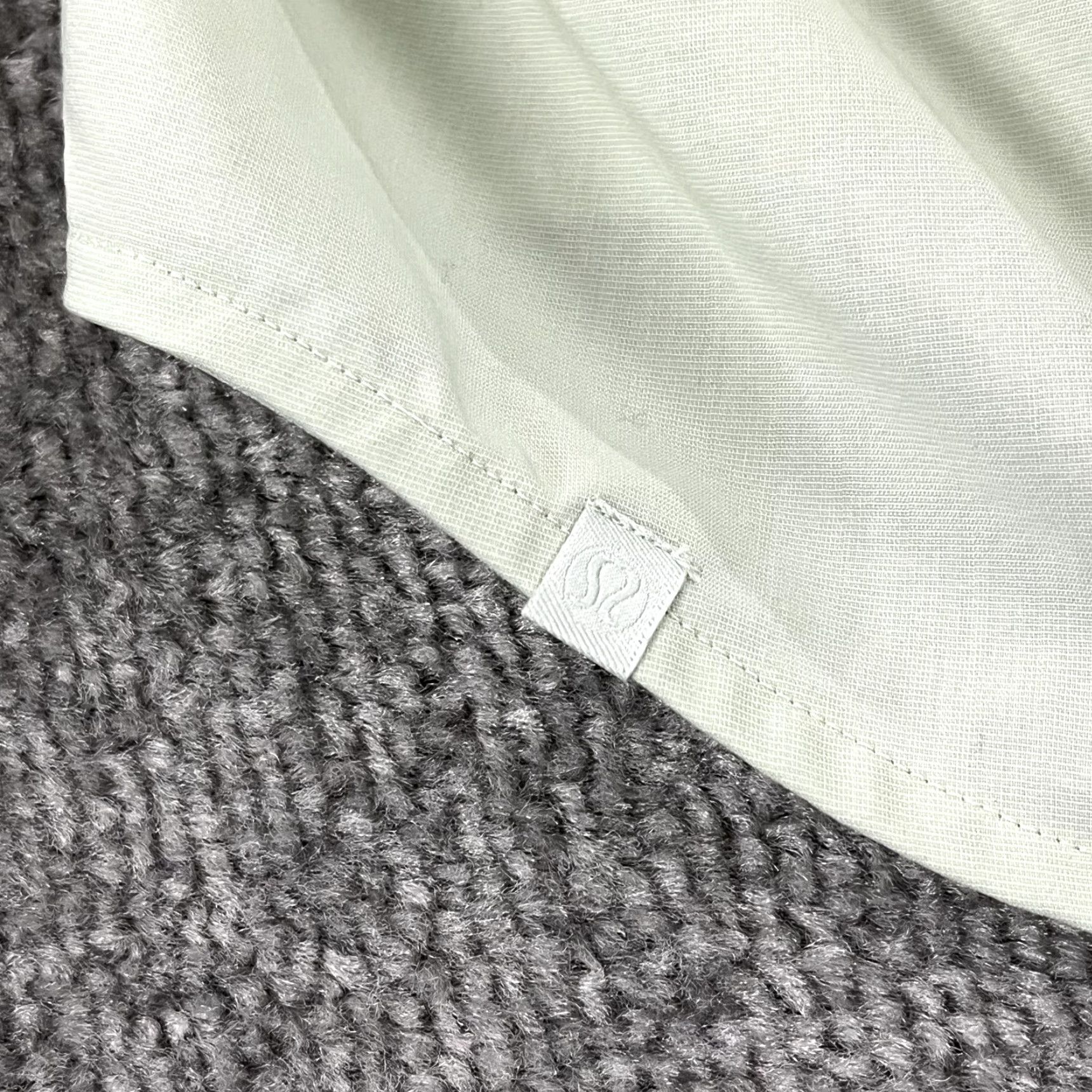 Lululemon LULULEMON Shirt Womens Size 6 Springtime Green Full Day Ahead Button Up Long SLV Size M / US 6-8 / IT 42-44 - 2 Thumbnail