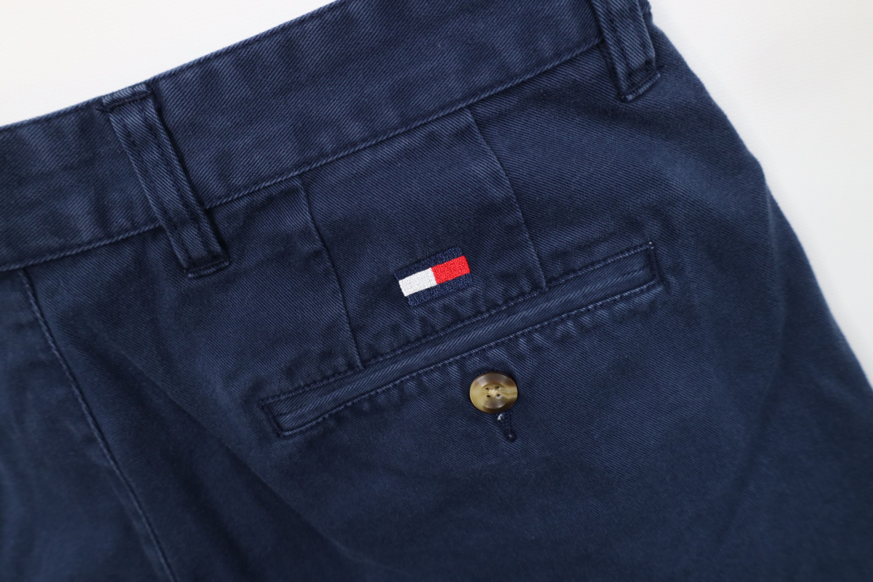 Tommy Hilfiger Vintage 90s Tommy Hilfiger Above Knee Chino Shorts Cotton Size US 30 / EU 46 - 12 Thumbnail