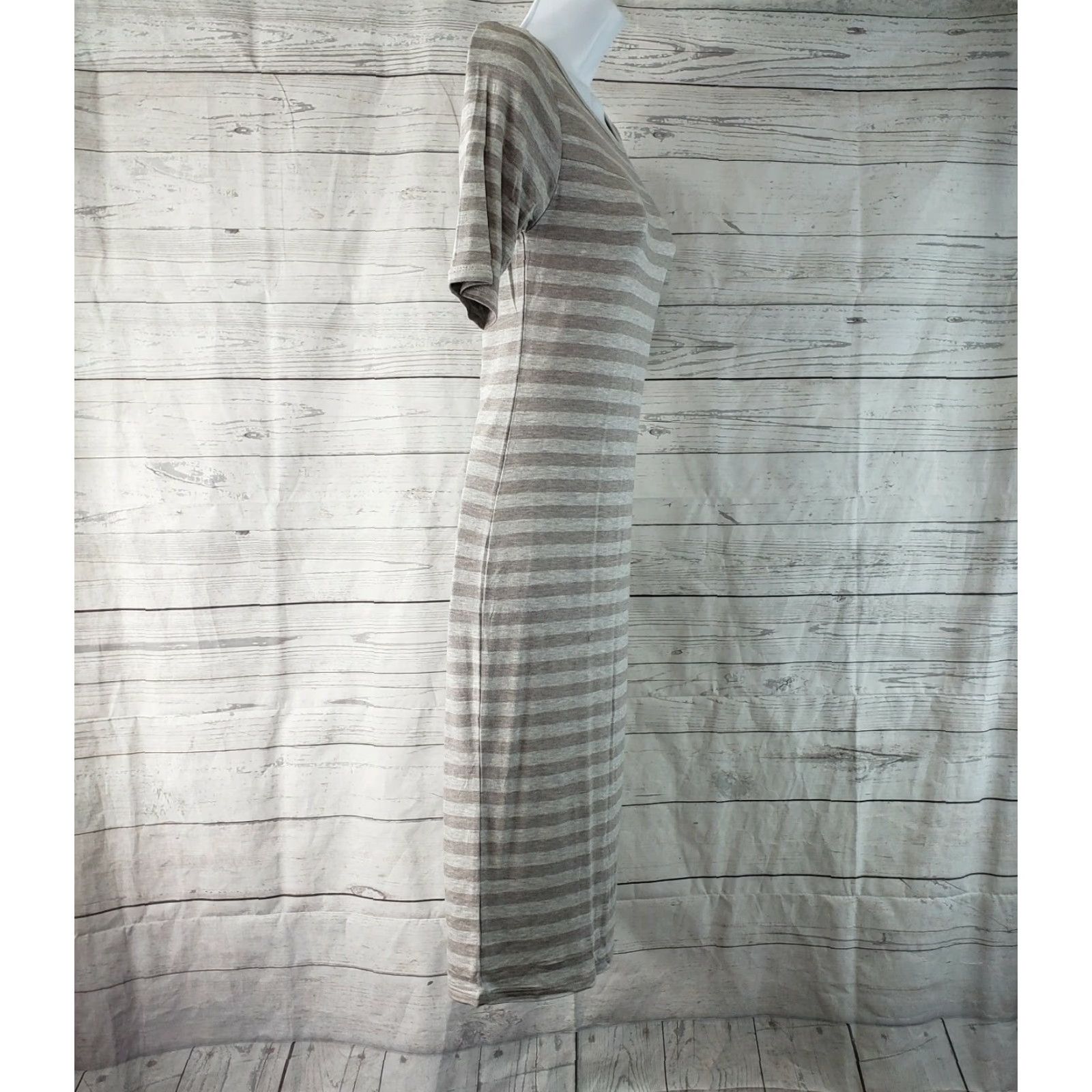 Vintage LuLaRoe Womens Julia Dress XS Gray Striped Rayon Blend Pullover Knee Length Casual Round Neck Short Sleeve Size XS / US 0-2 / IT 36-38 - 3 Thumbnail
