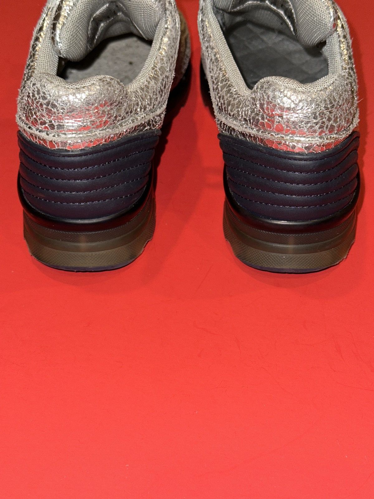 Chanel Chanel Silver Texture Leather CC Low Top Sneakers READ FLAWS Size US 8 / IT 38 - 9 Thumbnail