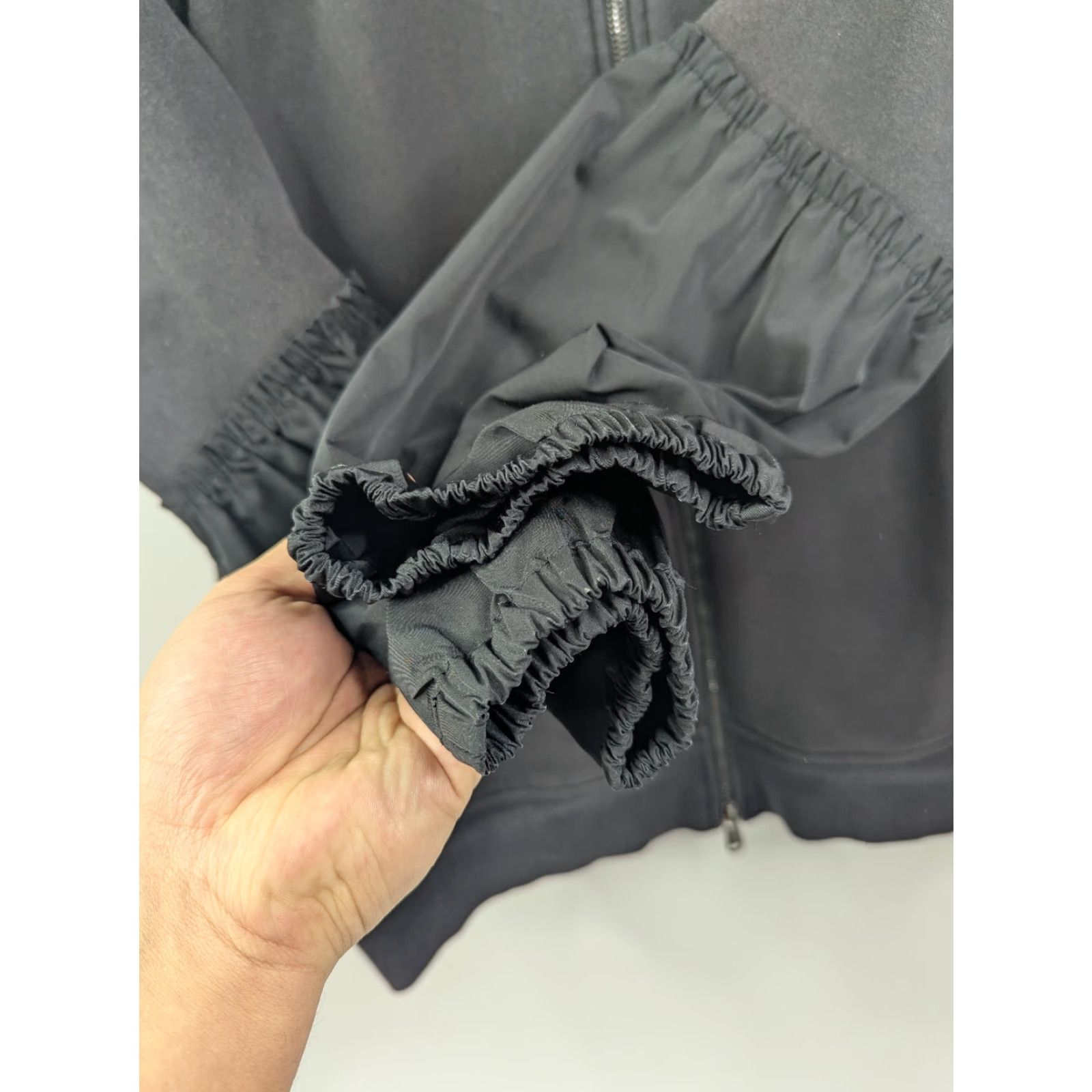 Athleta ATHLETA On My Way Triumph Hoodie Jacket Full-Zip in Black Size Medium 798347 Size M / US 6-8 / IT 42-44 - 2 Thumbnail