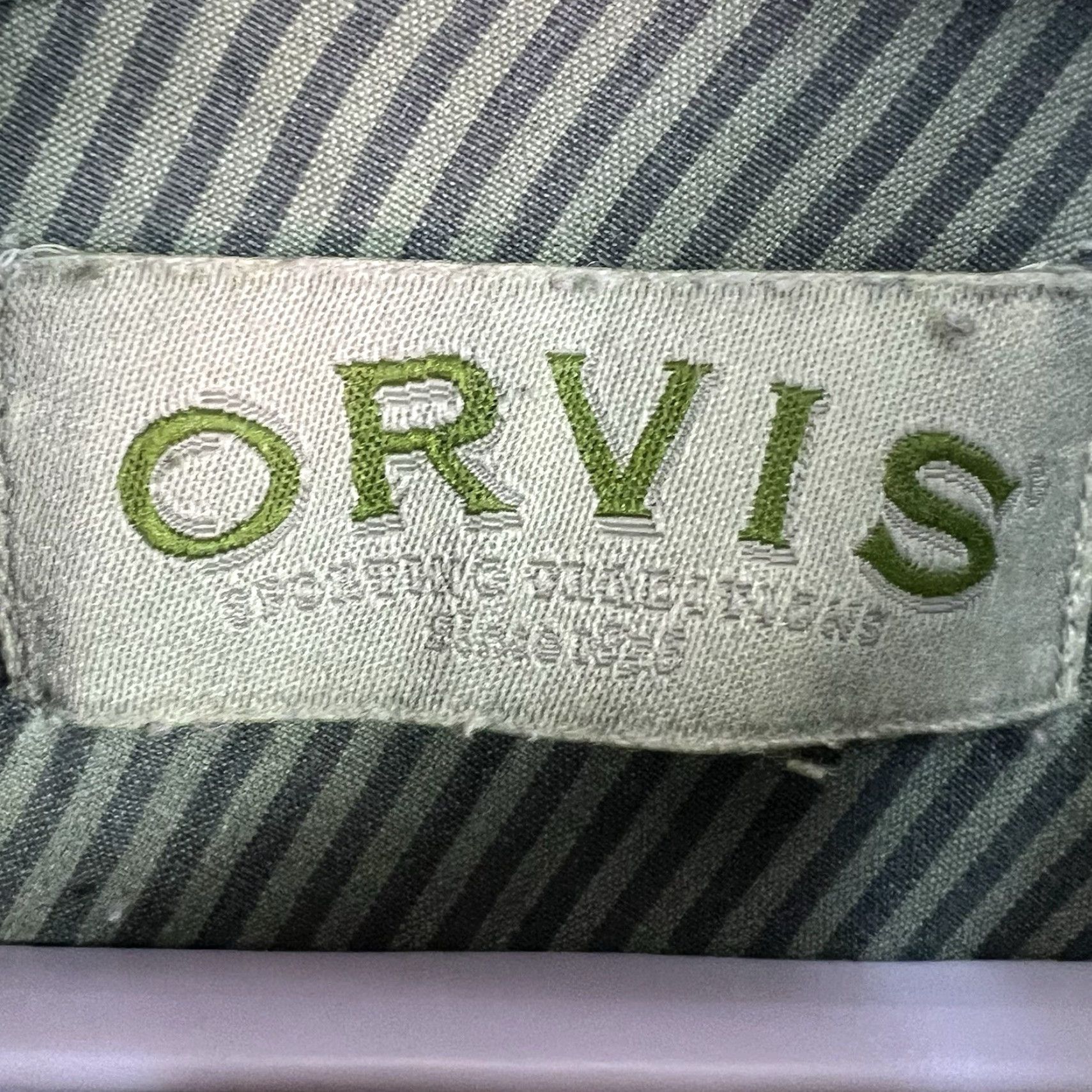 Orvis VINTAGE Orvis Button-Down Shirt Men’s L Green Long Sleeve Shirt Adult Large Green Solid 50 Chest Outdoor Classic Mens Size US L / EU 52-54 / 3 - 7 Thumbnail