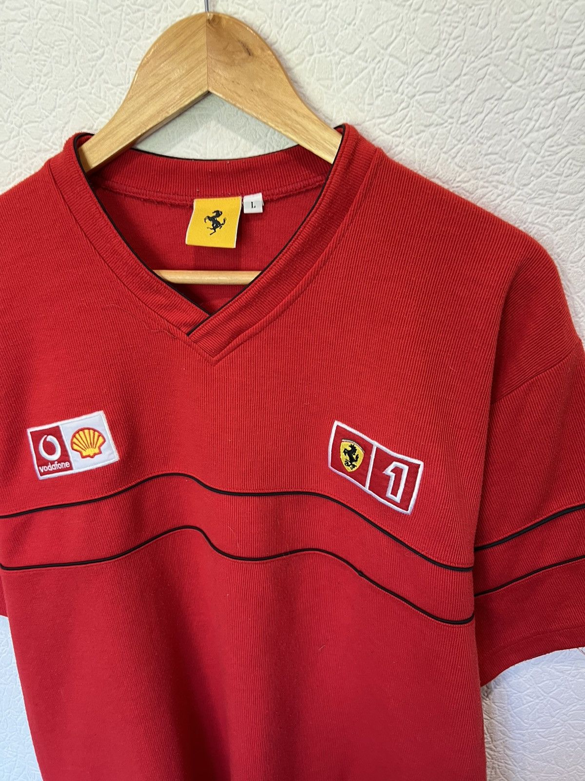 Vintage Vintage Ferrari Red 90s T Shirt Tee Marlboro Red Size US L / EU 52-54 / 3 - 5 Thumbnail