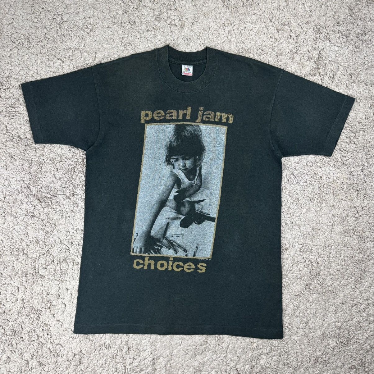 Band Tees Vintage 1992 Pearl Jam "Choices crayons over guns" T-shirt Size US L / EU 52-54 / 3 - 1 Thumbnail