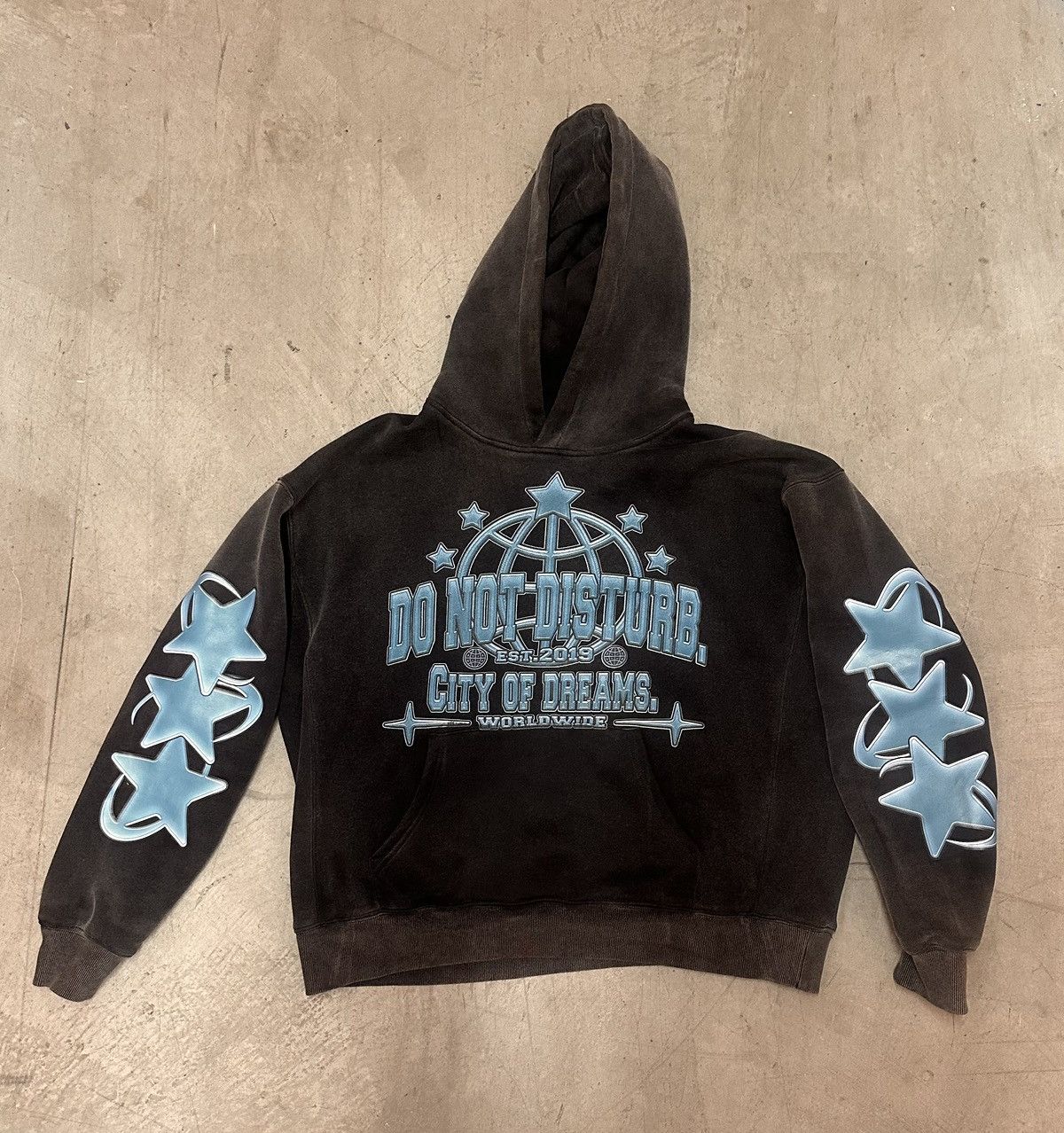 Designer × Do Not Disturb (RARE) DND Hoodie Size US M / EU 48-50 / 2 - 1 Thumbnail