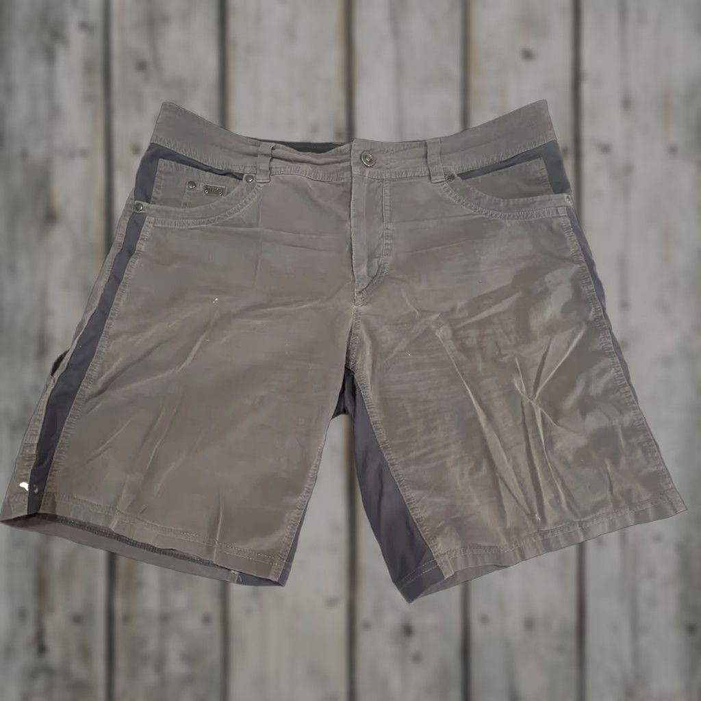 Vintage Kuhl Shorts Adult 38 Gray Outdoor Cargo Cotton Nylon 5058 Mens Size US 38 / EU 54 - 1 Thumbnail