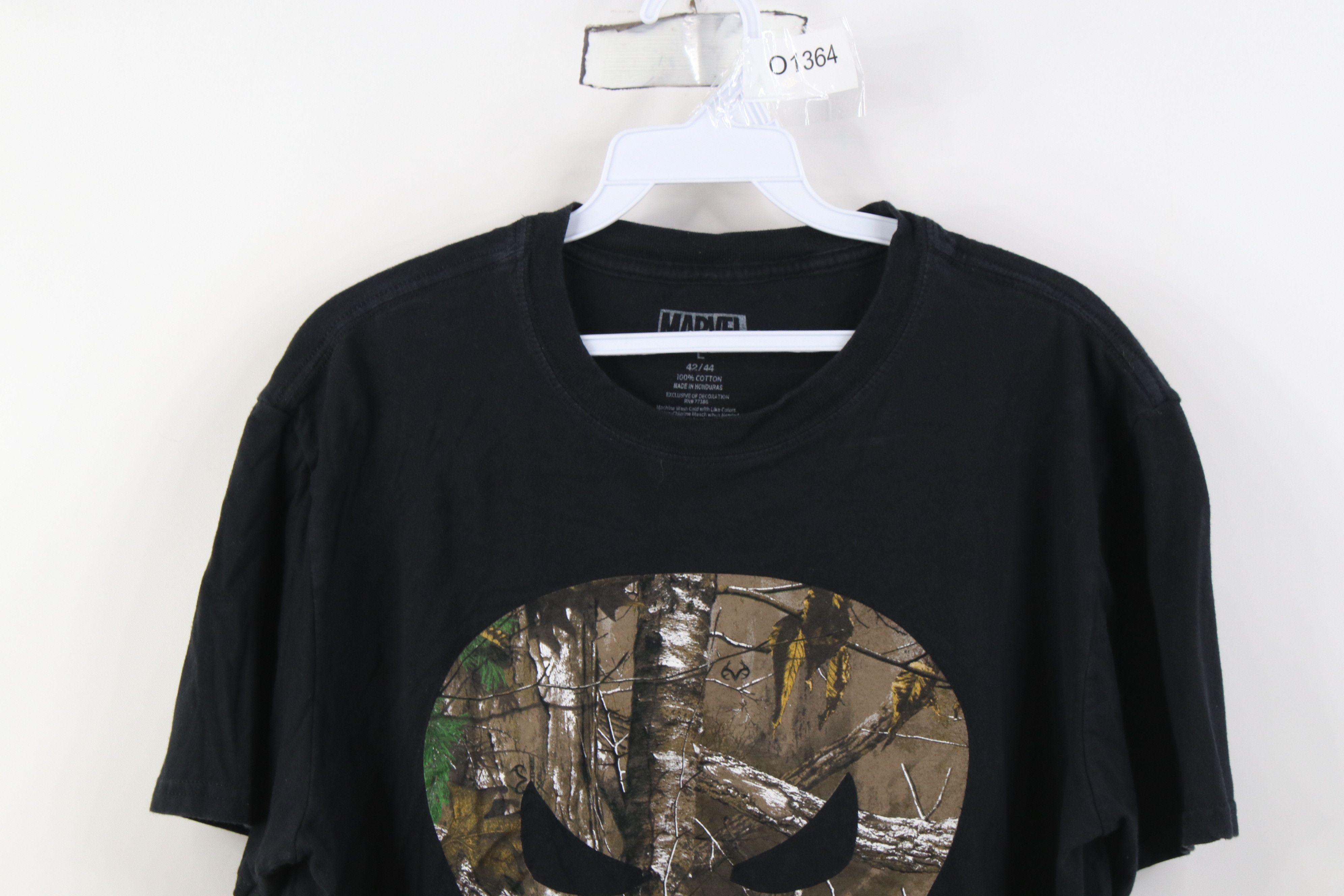 Vintage Vintage Y2K Marvel Comics Skull Camouflage T-Shirt Black Size US L / EU 52-54 / 3 - 2 Thumbnail