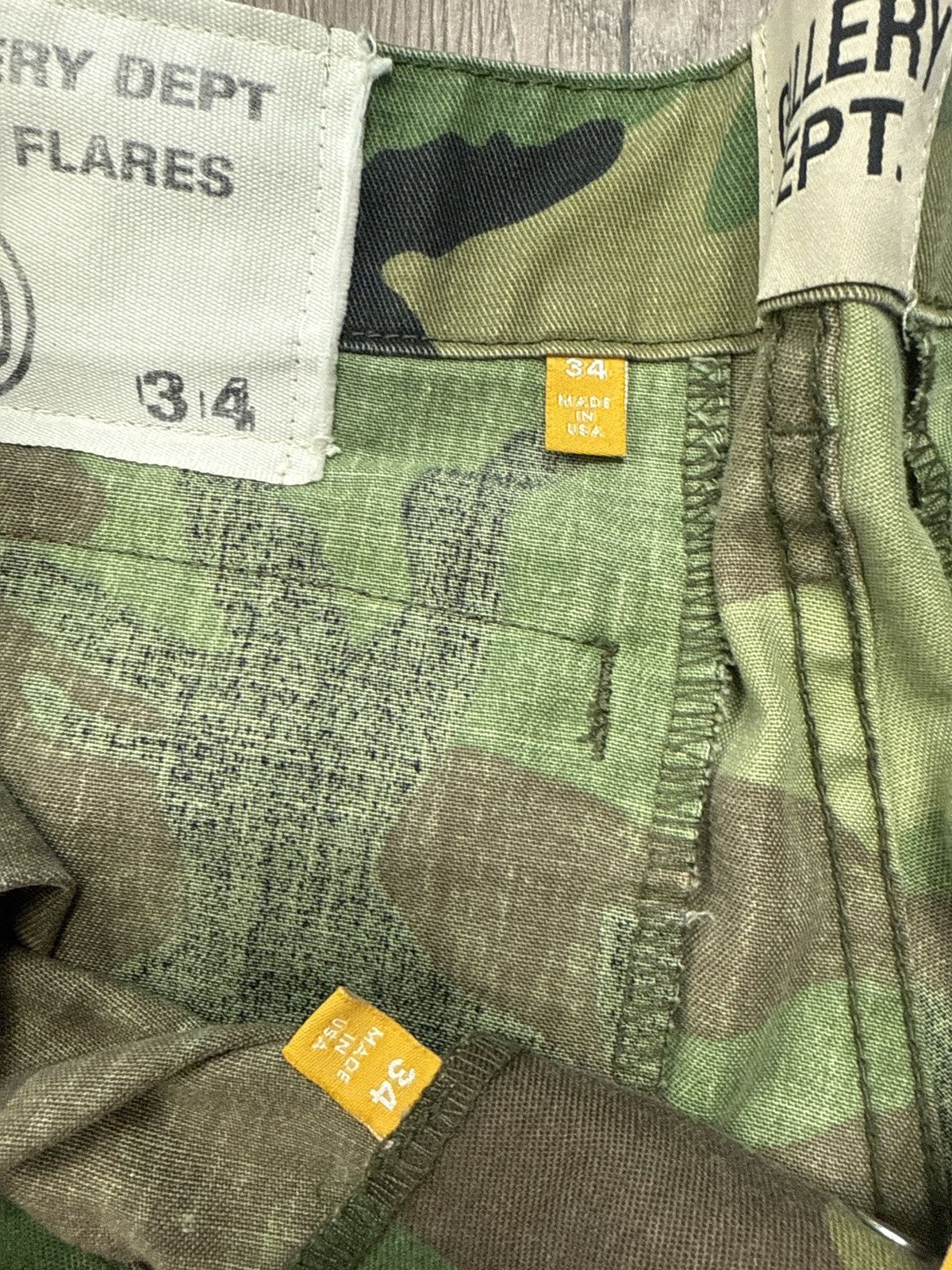 Gallery Dept. Gallery dept la camo flare carpenter pants Size US 34 / EU 50 - 6 Thumbnail