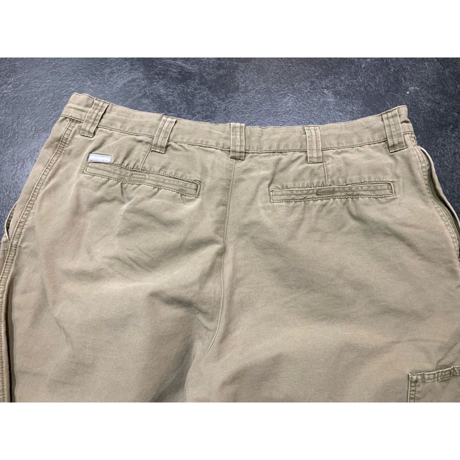 Vintage VINTAGE Columbia Mens Cargo Pants Size 38x33 Khaki Canvas Outdoor Workwear Straight Fit Size US 38 / EU 54 - 3 Thumbnail