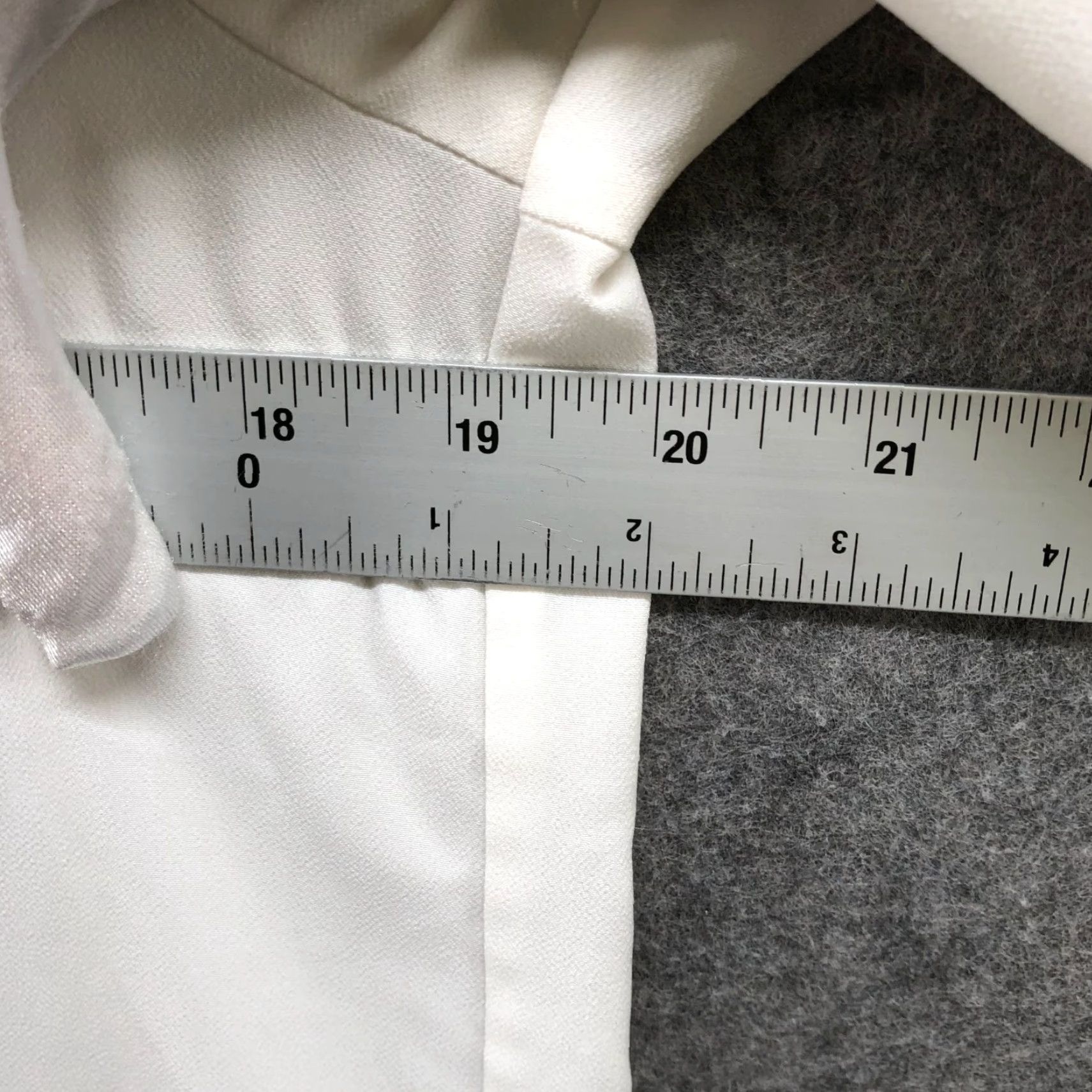 H&M H&M Blouse Shirt Womens 4 (S) Ivory Long Sleeve Chiffon Semi-Sheer Polyester Business Formal Workwear Size S / US 4 / IT 40 - 5 Thumbnail