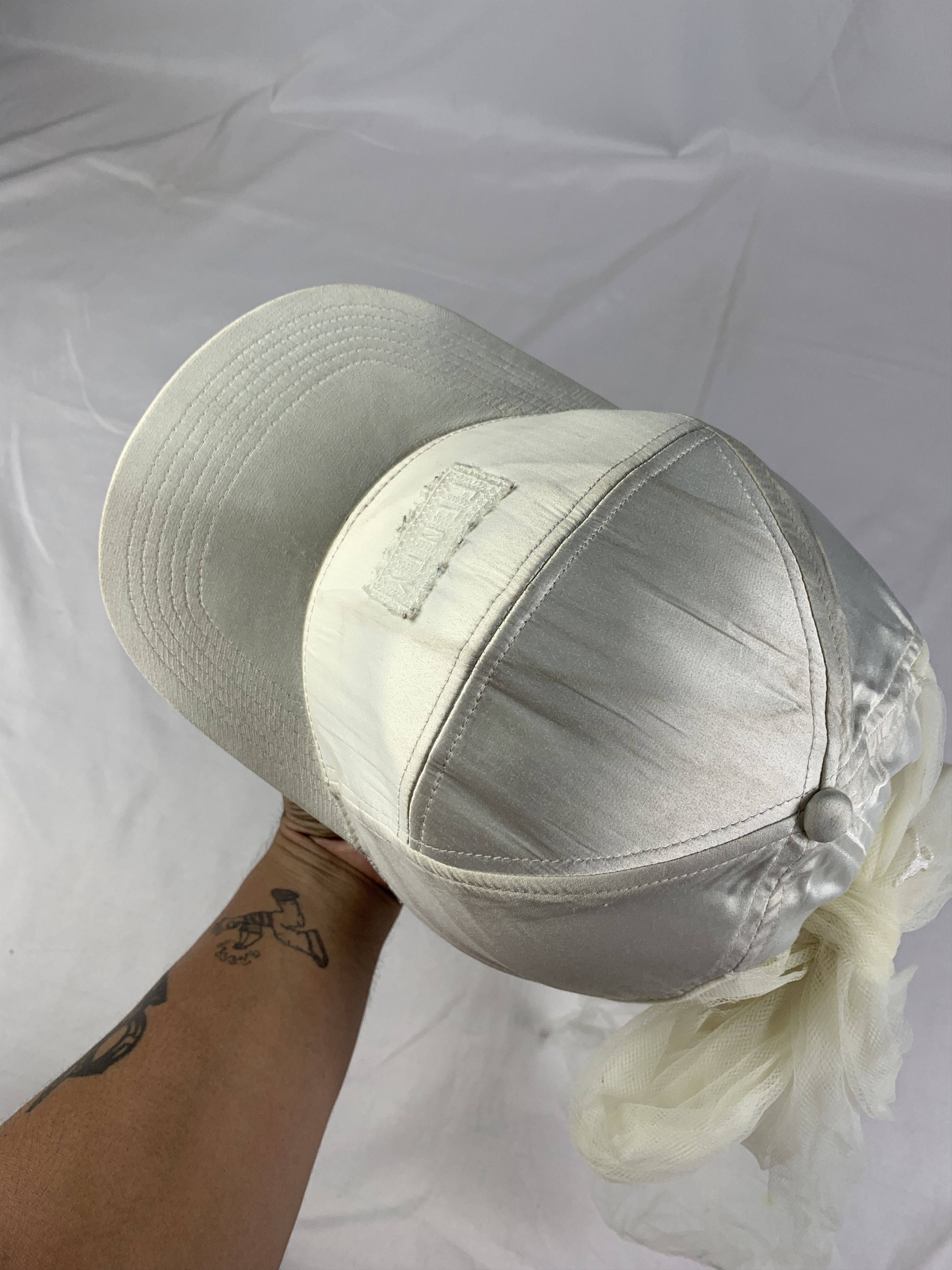Fenty × Puma PUMA x FENTY by Rihanna White Bow Camp Cap (OSFA) Size ONE SIZE - 6 Thumbnail