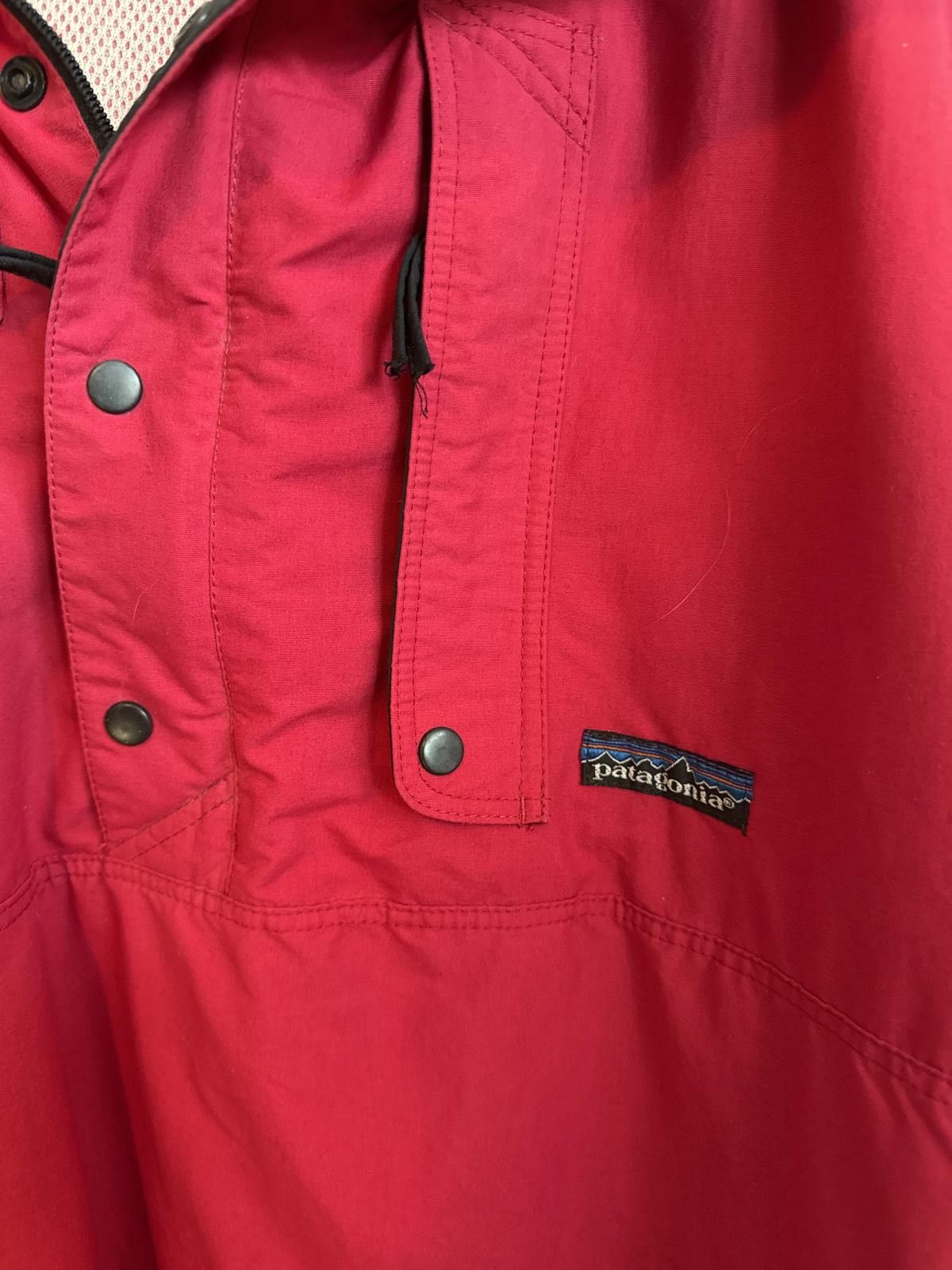 Patagonia Patagonia Men's Red Lightweight Hooded Jacket Size Medium Size US M / EU 48-50 / 2 - 4 Thumbnail