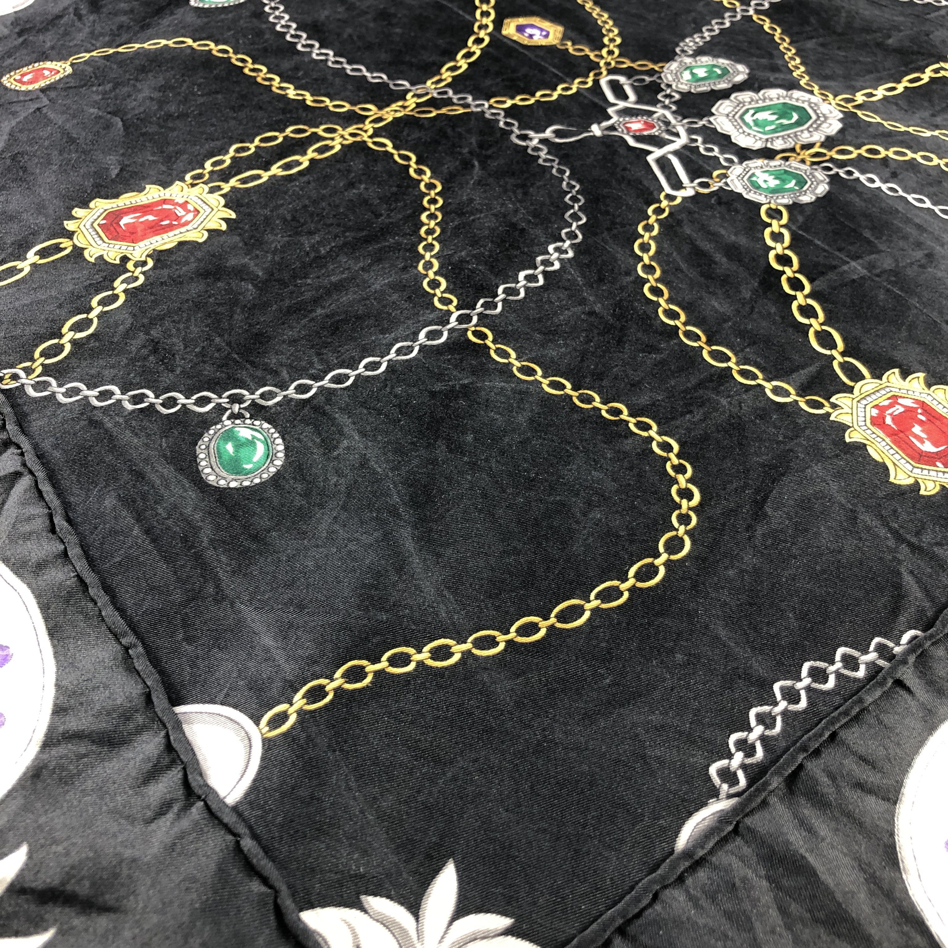 Vintage Vintage Gold Chains Silk Scarf M1250 Size ONE SIZE - 5 Thumbnail