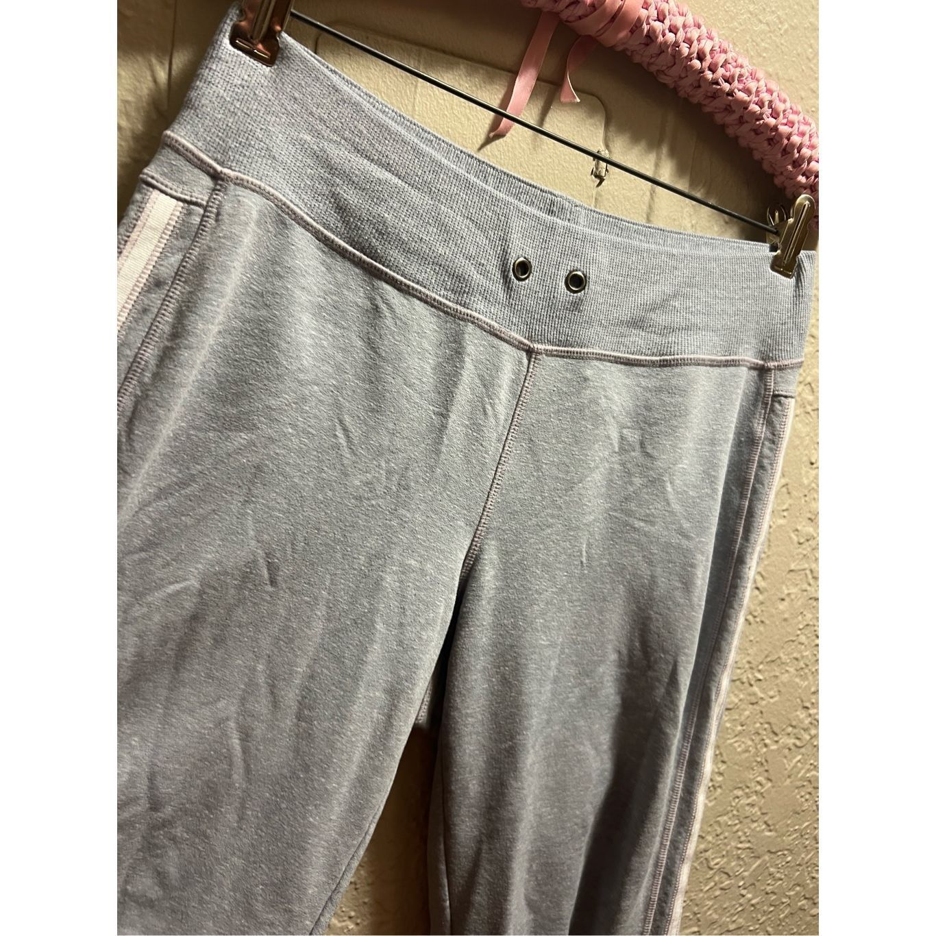 Athleta Athleta Jogger Sweatpants Woman’s Size Small Size 26" / US 2 / IT 38 - 4 Thumbnail