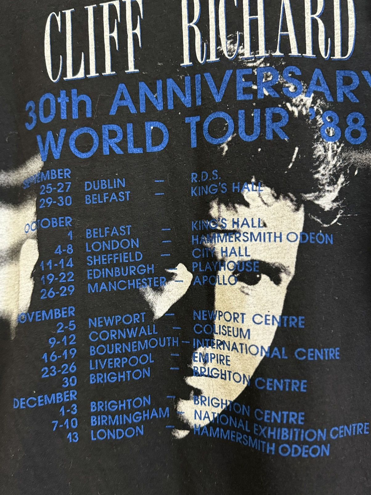 Band Tees × Vintage Vintage Cliff Richard t shirt 1988 like Elton John Size US S / EU 44-46 / 1 - 7 Thumbnail