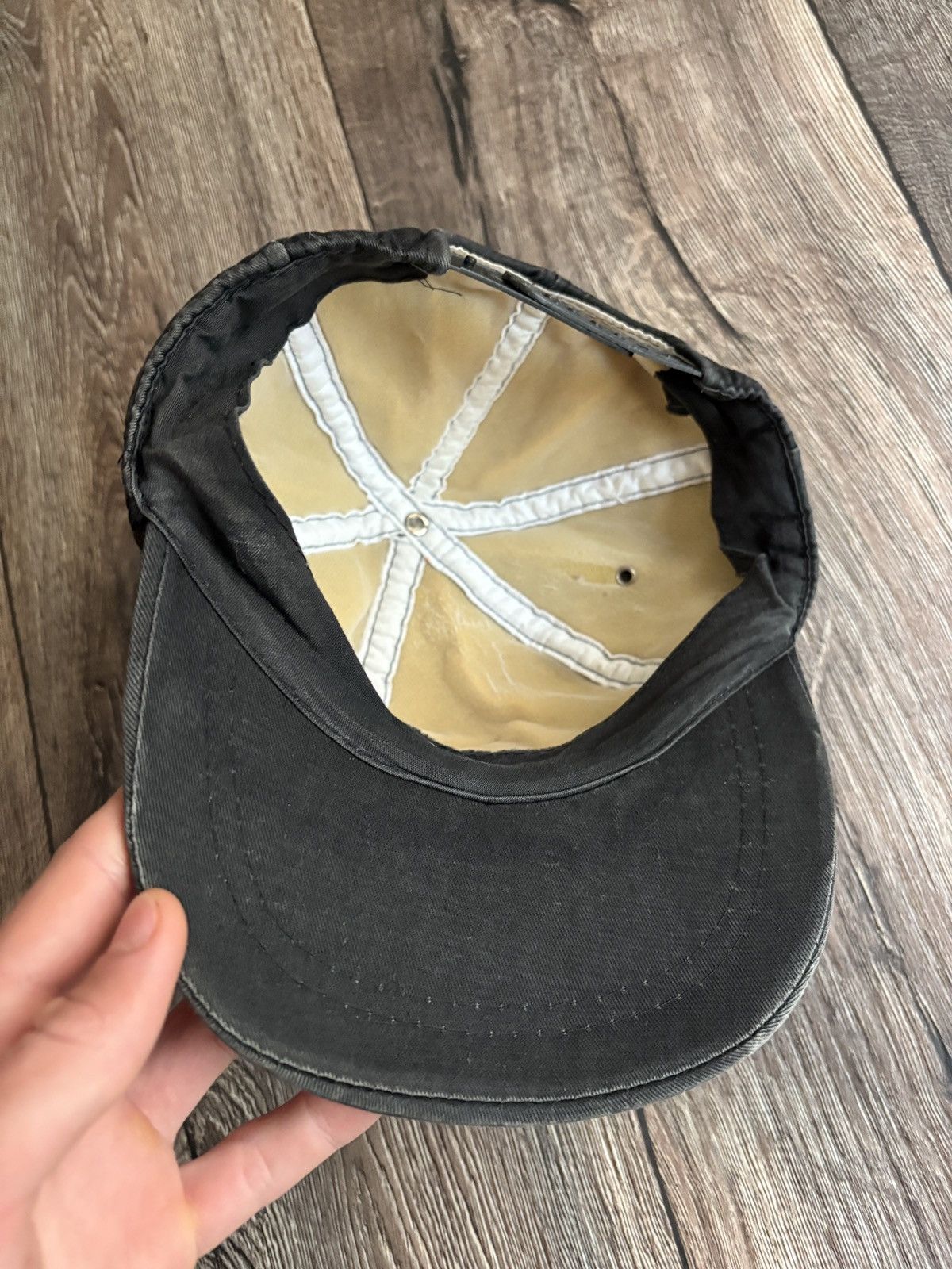 Designer Rare Vintage 1990s Scorpions World Tour Faded Cap Hat Size ONE SIZE - 7 Thumbnail