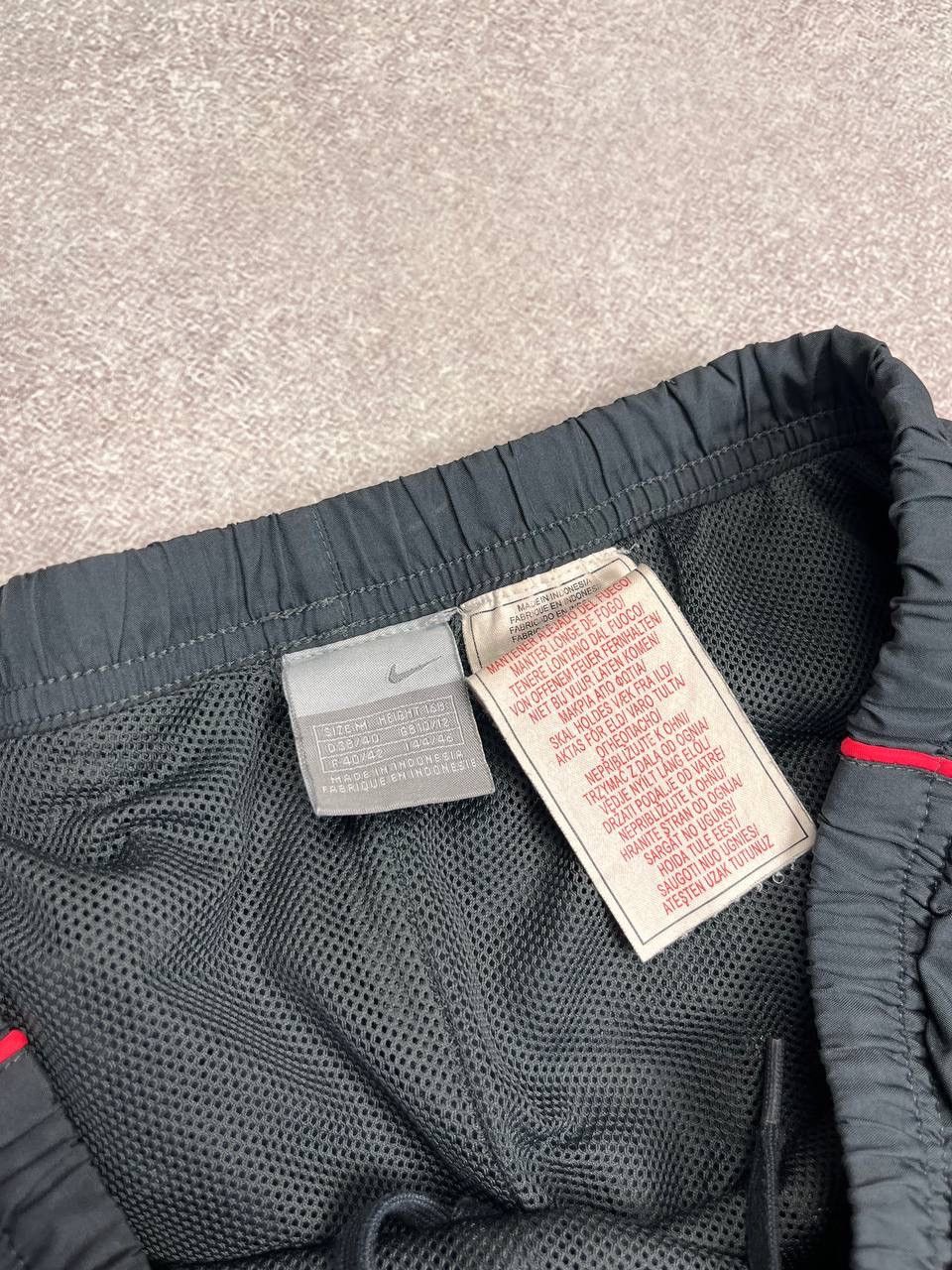 Nike × Vintage VINTAGE NIKE SWOOSH BAGGY NYLON TRACK PANTS Y2K M Size US 32 / EU 48 - 3 Thumbnail