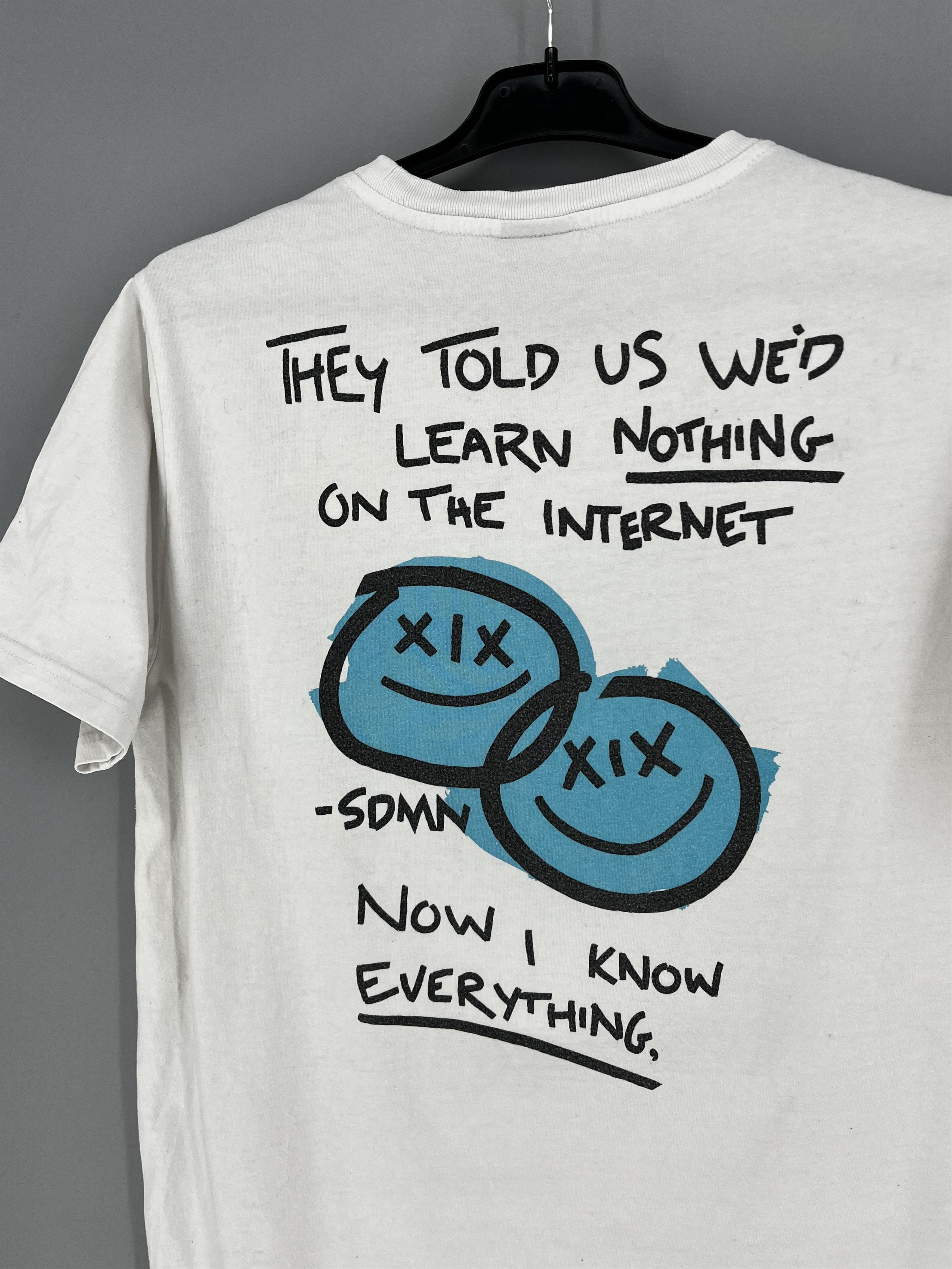 Vintage Graphic Tee Learn Nothing Internet Quote Shirt Size US L / EU 52-54 / 3 - 12 Thumbnail