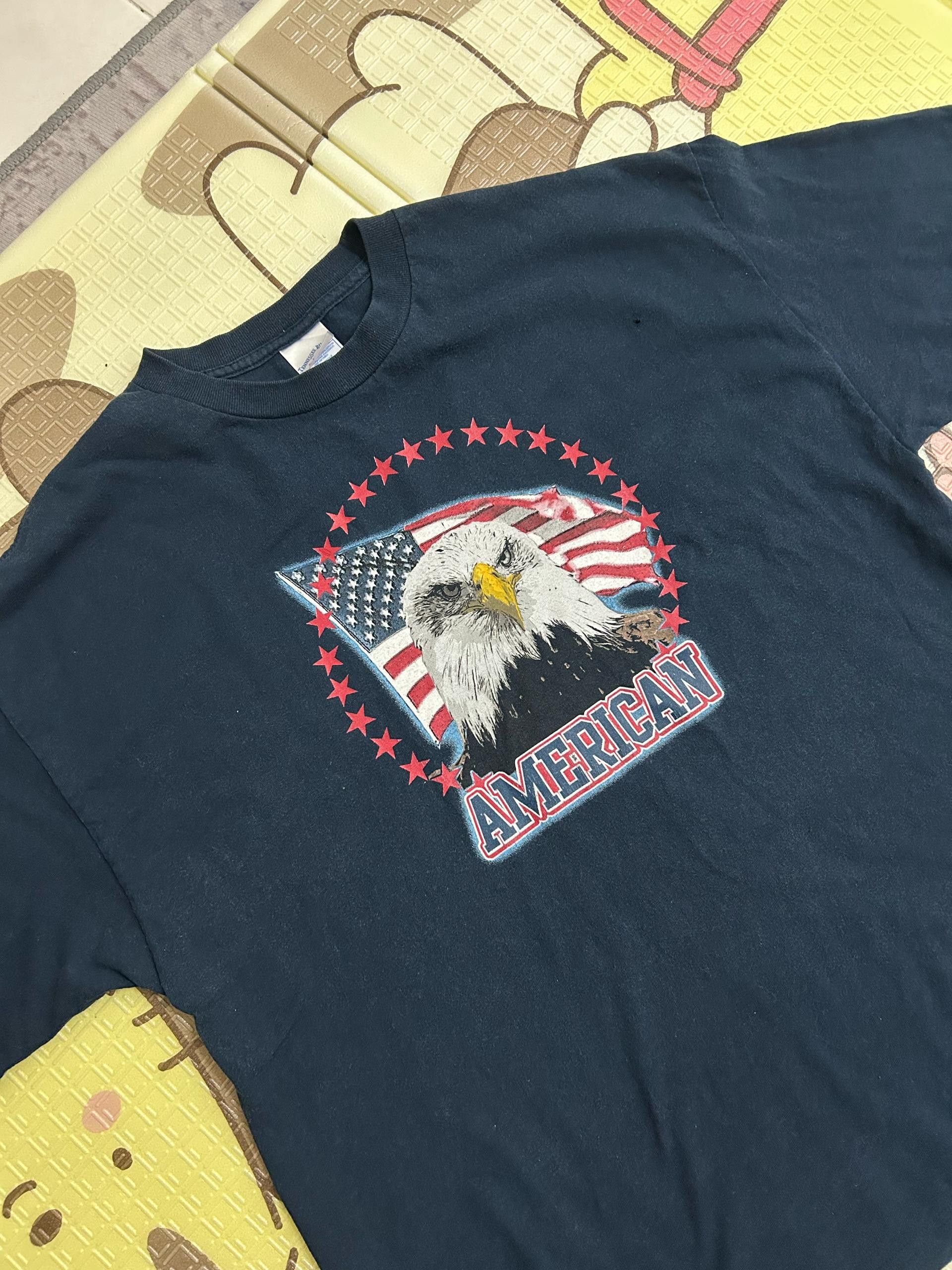 Vintage 💥90s💥 American Flag Eagle Overprint Tee Size US XL / EU 56 / 4 - 2 Thumbnail