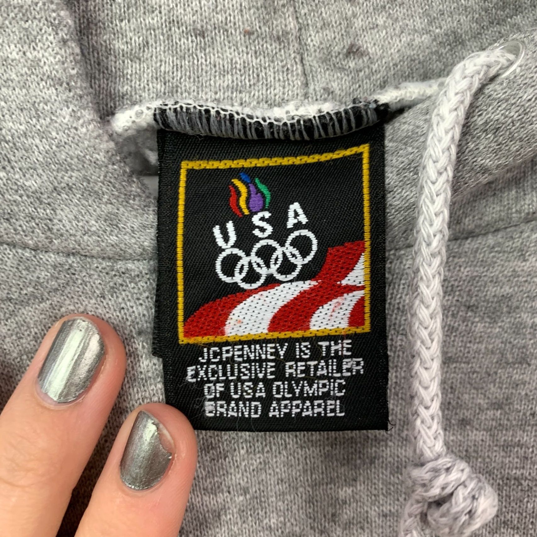 JCPenney VINTAGE J. C. Penney USA Hoodie Man XL Gray Embroidered Sweatshirt Pullover Crew Neck Size US XL / EU 56 / 4 - 3 Thumbnail