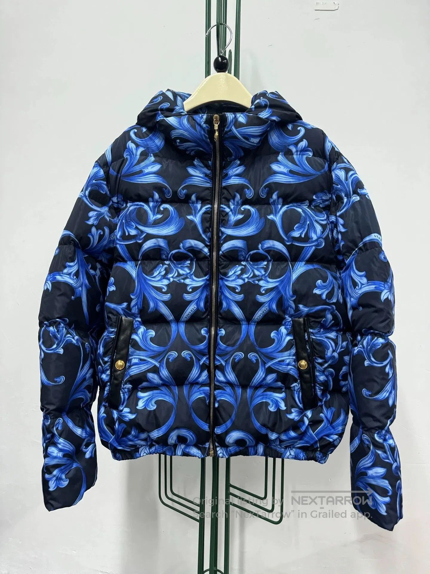 Versace Versace Blue Floral Down Jacket. Size US XL / EU 56 / 4 - 1 Thumbnail