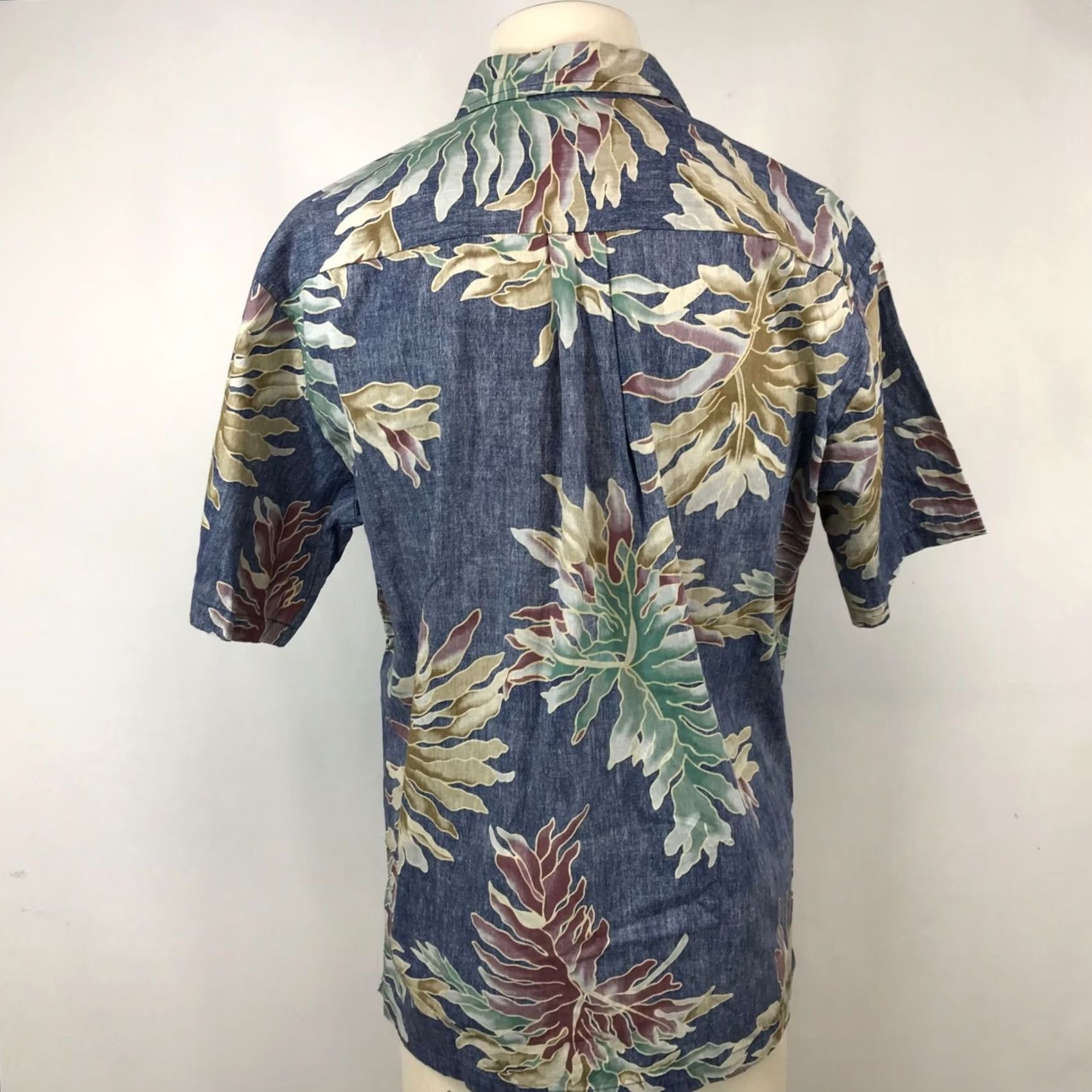 Vintage Mens Medium Blue Floral Short Sleeve Button Up Hawaiian Shirt COOKE STREET Size US M / EU 48-50 / 2 - 4 Thumbnail