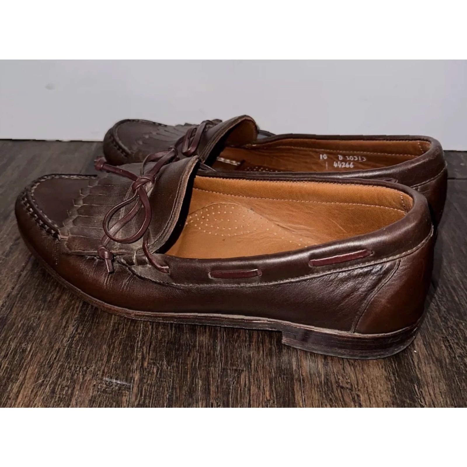 Allen Edmonds Allen Edmonds Alameda Brown Calf Leather Kiltie Tie Loafers Men’s 10 D Brown Leather Dress Shoe Men’s 10 D Size US 10 / EU 43 - 2 Thumbnail