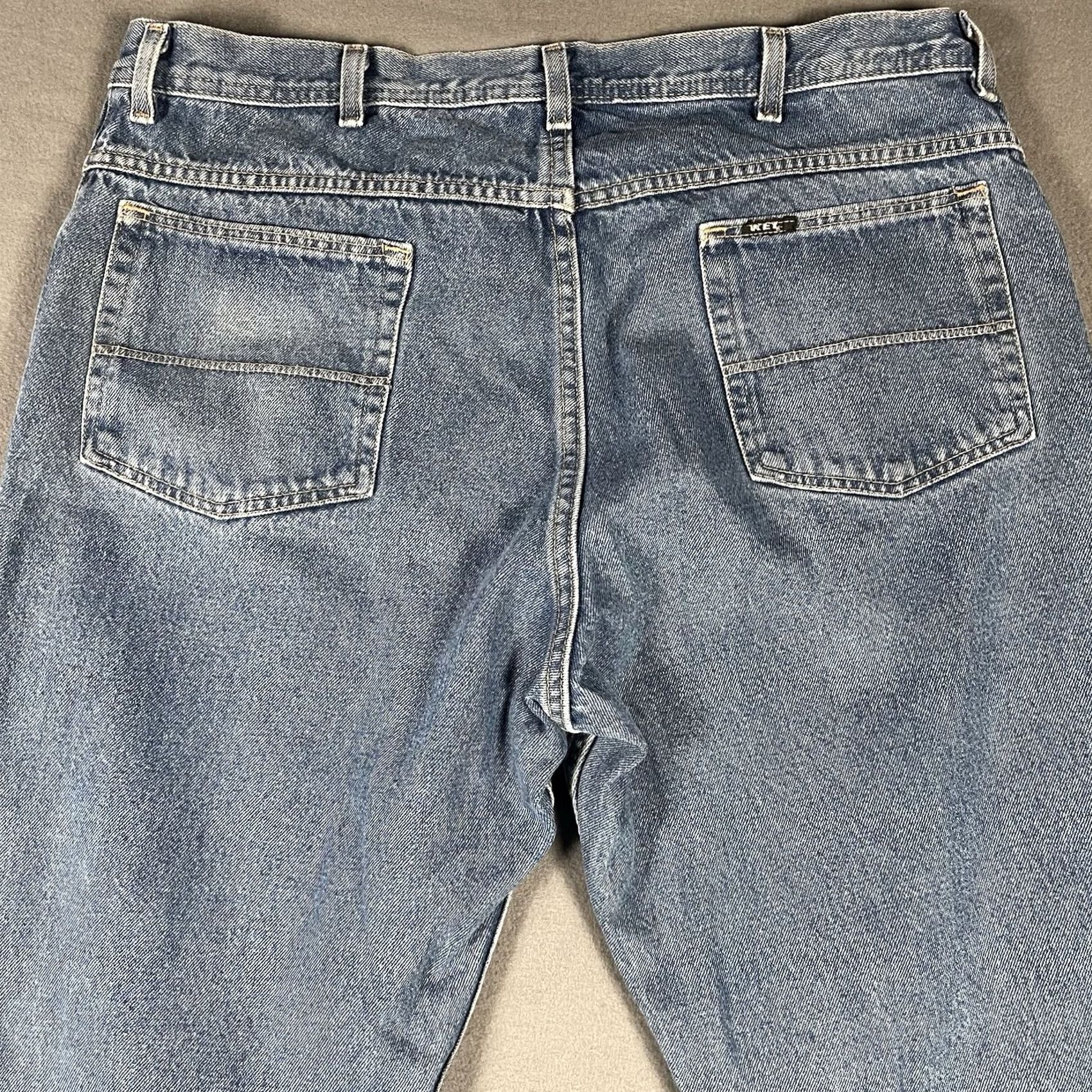 Vintage VINTAGE Key Jeans Mens 40x32 Medium Wash Distressed Straight 90s Grunge Logo Embroidered 5-Pocket Denim USA Rock Mens Size US 40 / EU 56 - 3 Thumbnail
